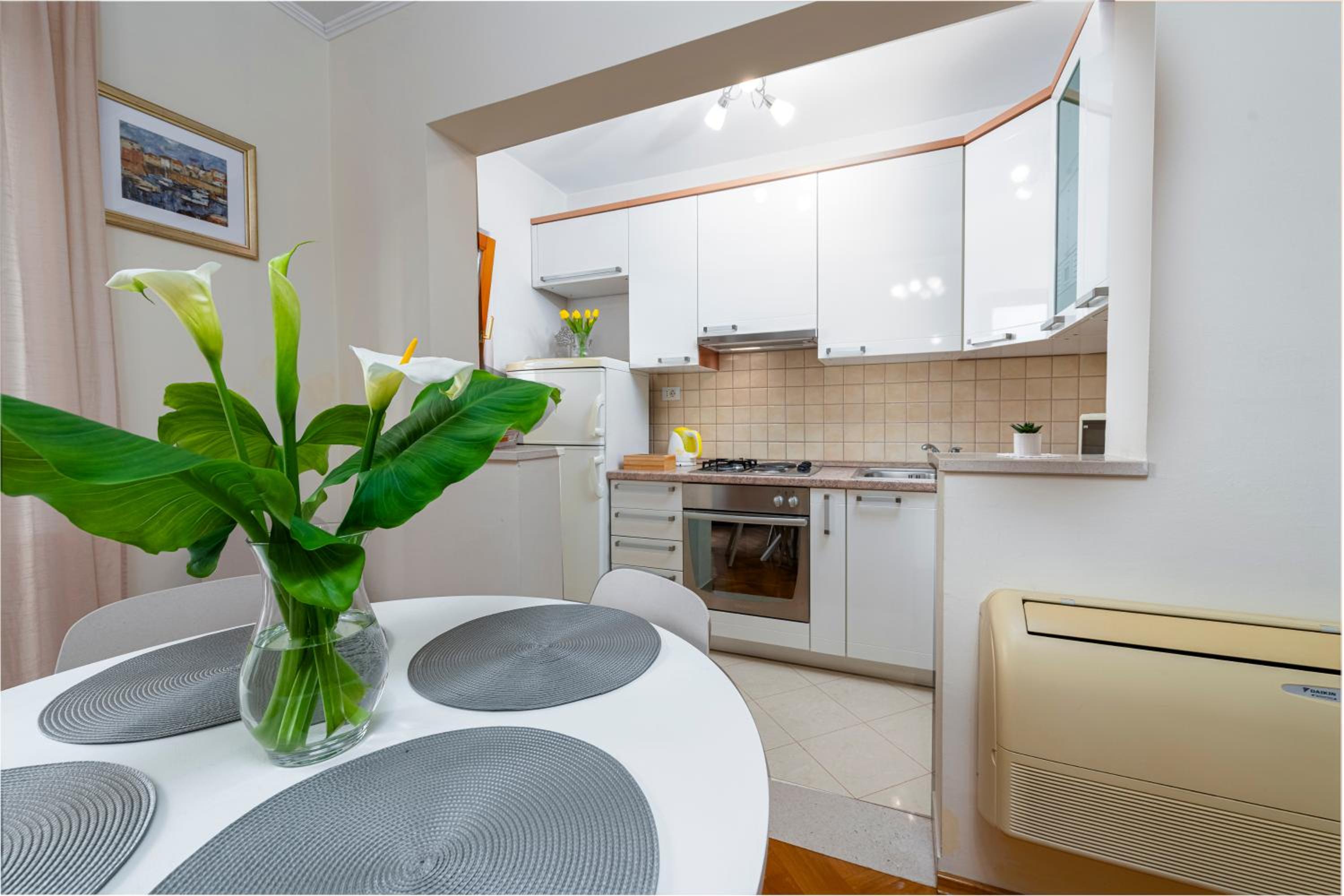 Apartment Mart