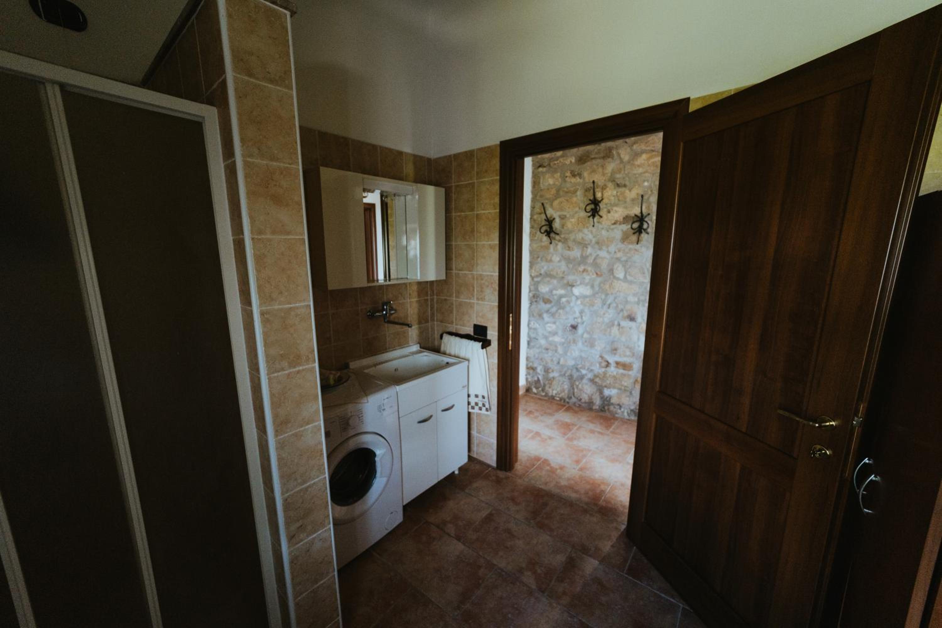 Photo 30