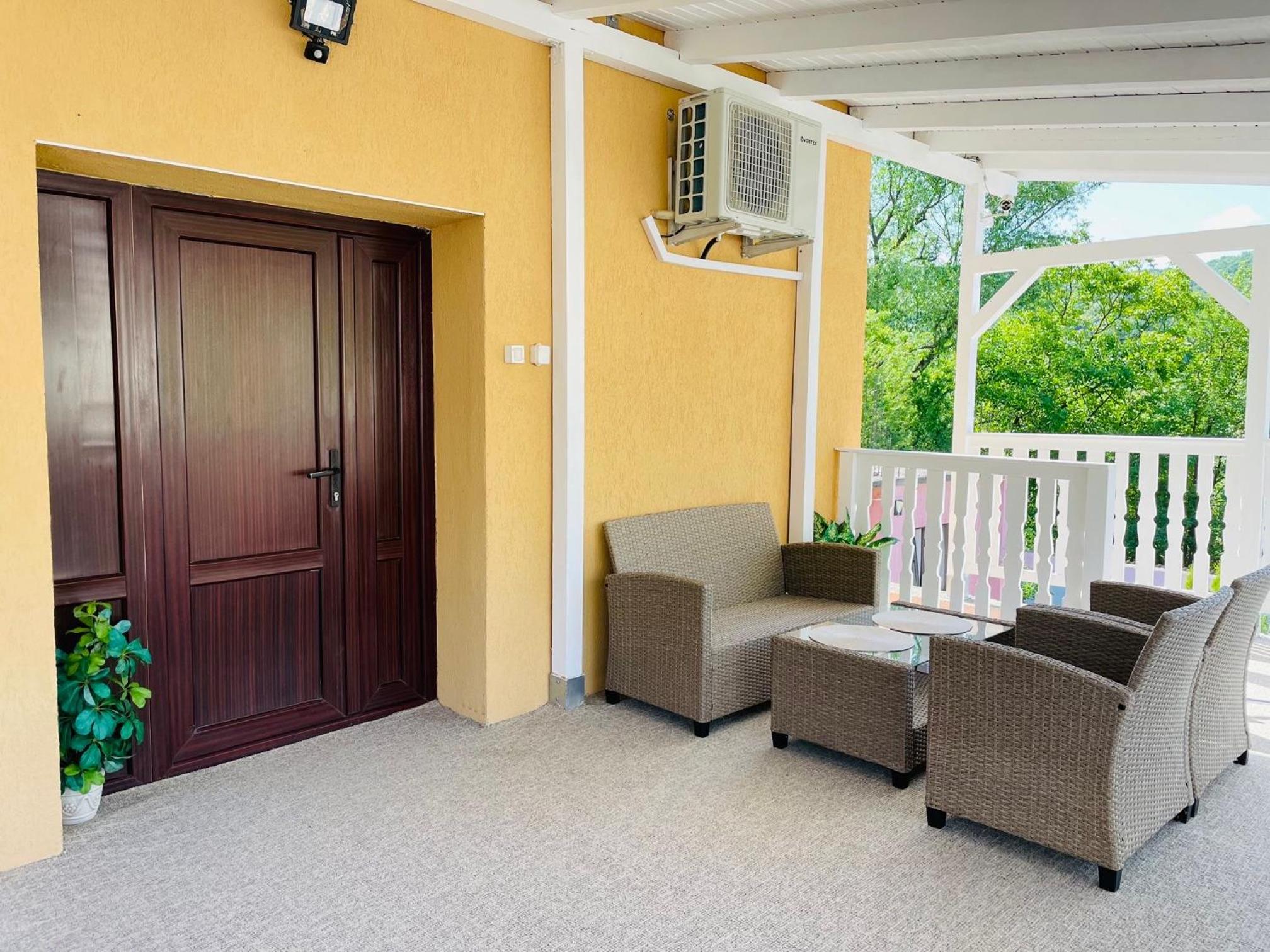 Casa Alex si Daiana view 3