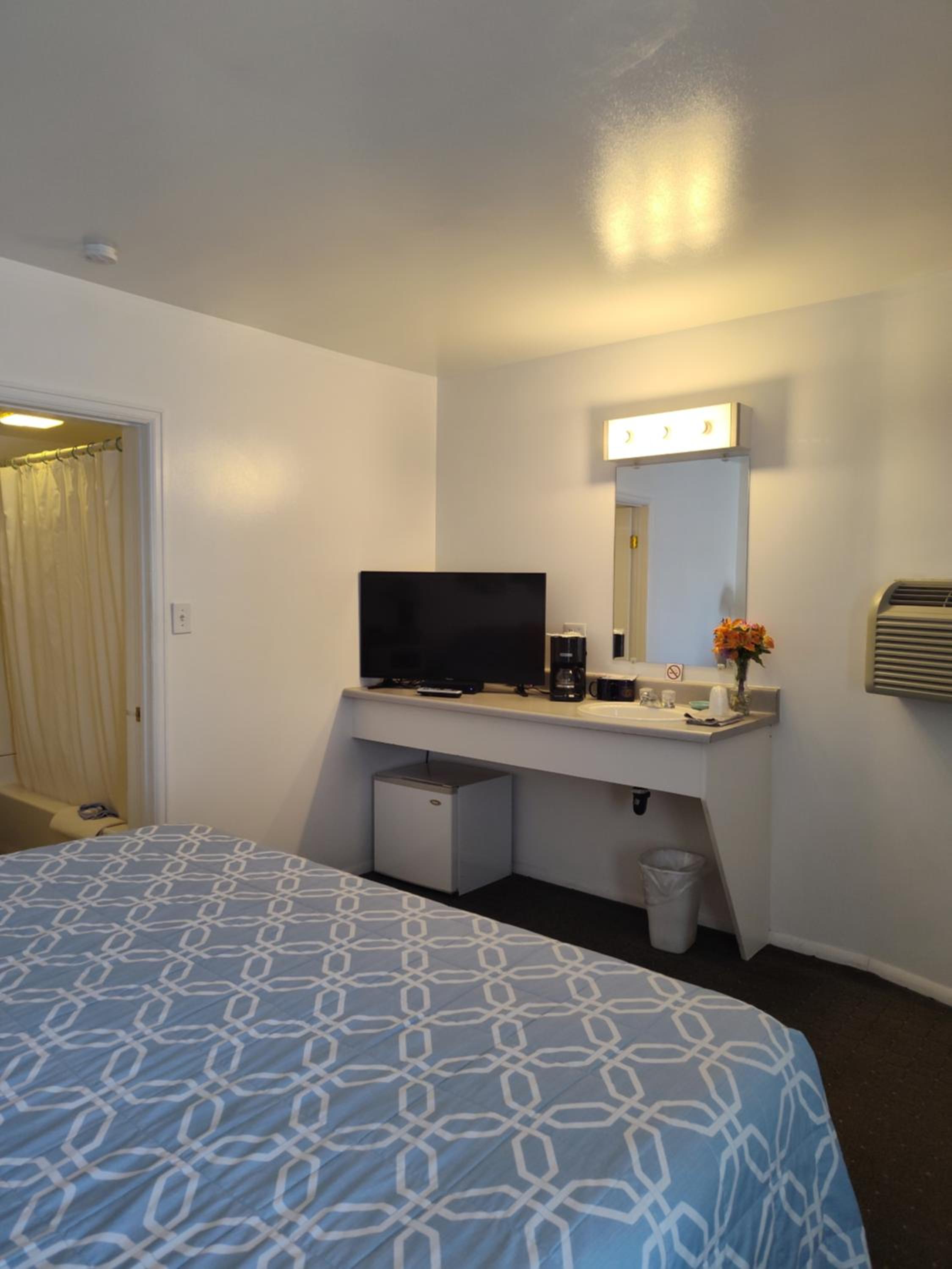 Canon City Vacations - Colorado Inn Motel - Property Image 12