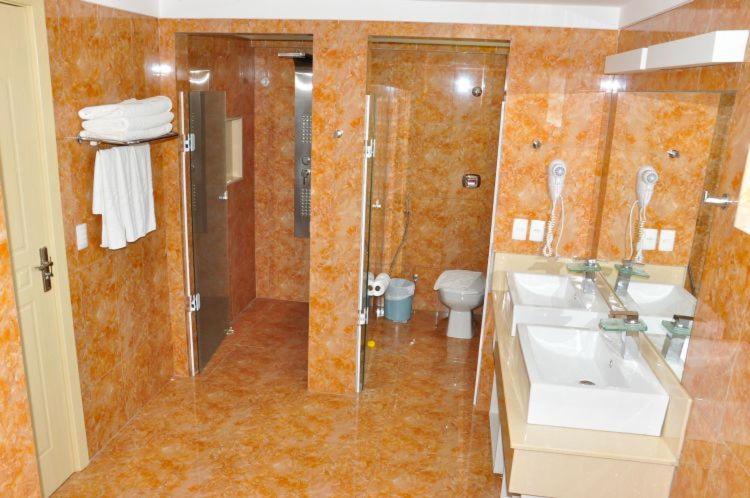 Thermas diRoma c entrada Acqua Park Bloco C