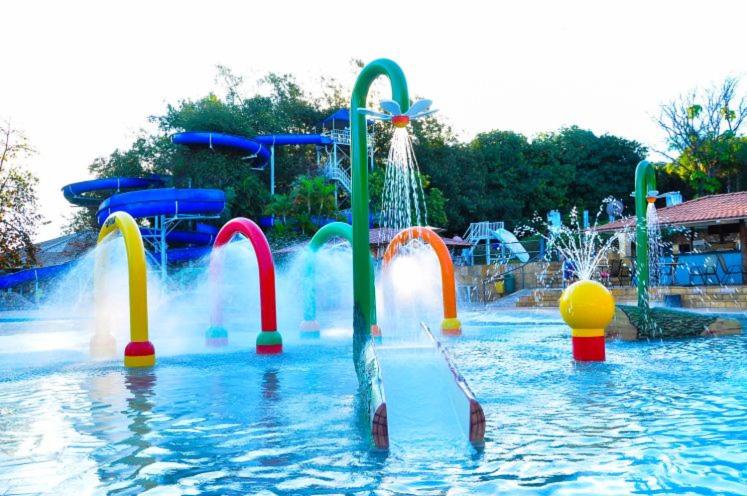 Thermas diRoma c entrada Acqua Park Bloco C