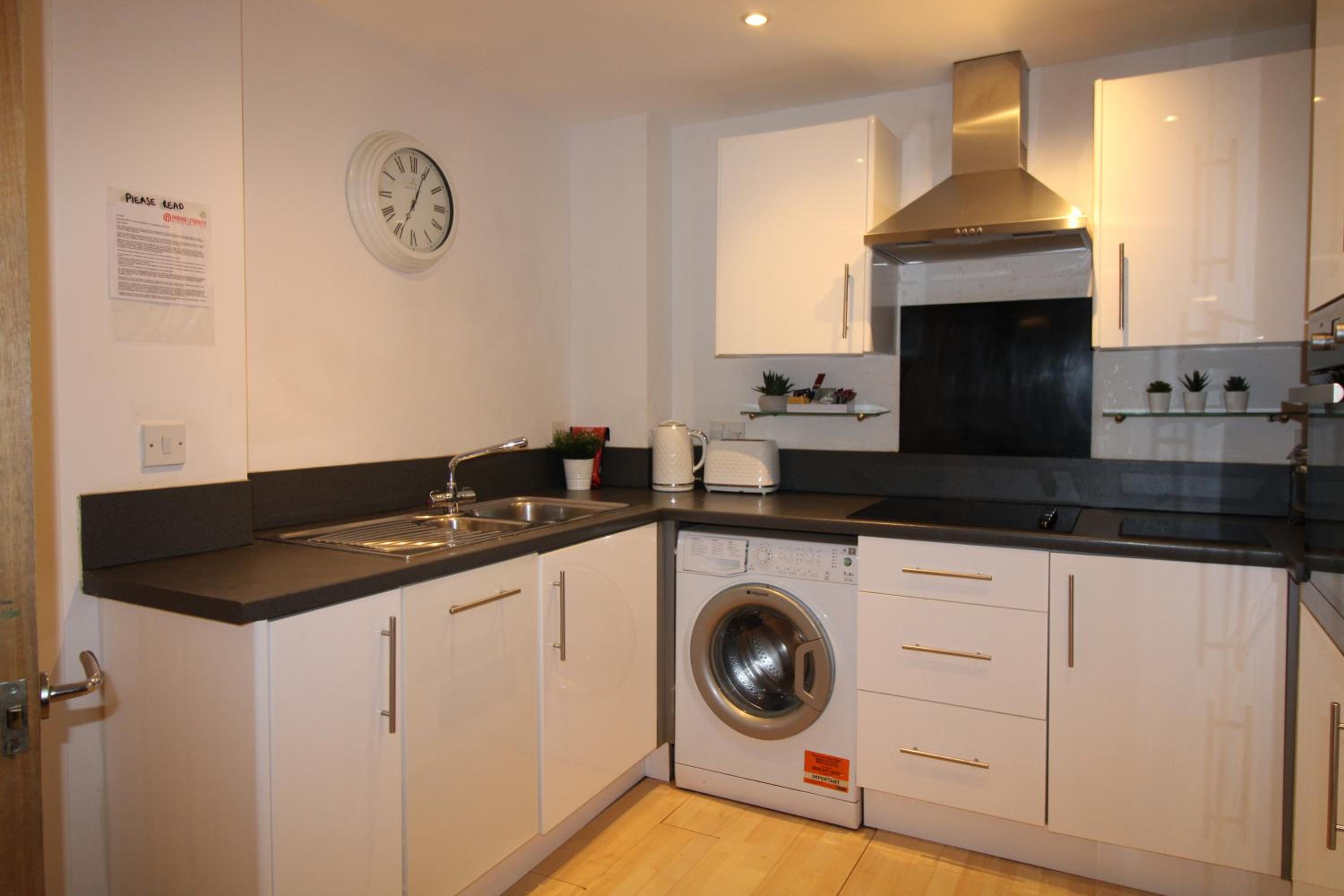 The Elm @ Short Stays view 3