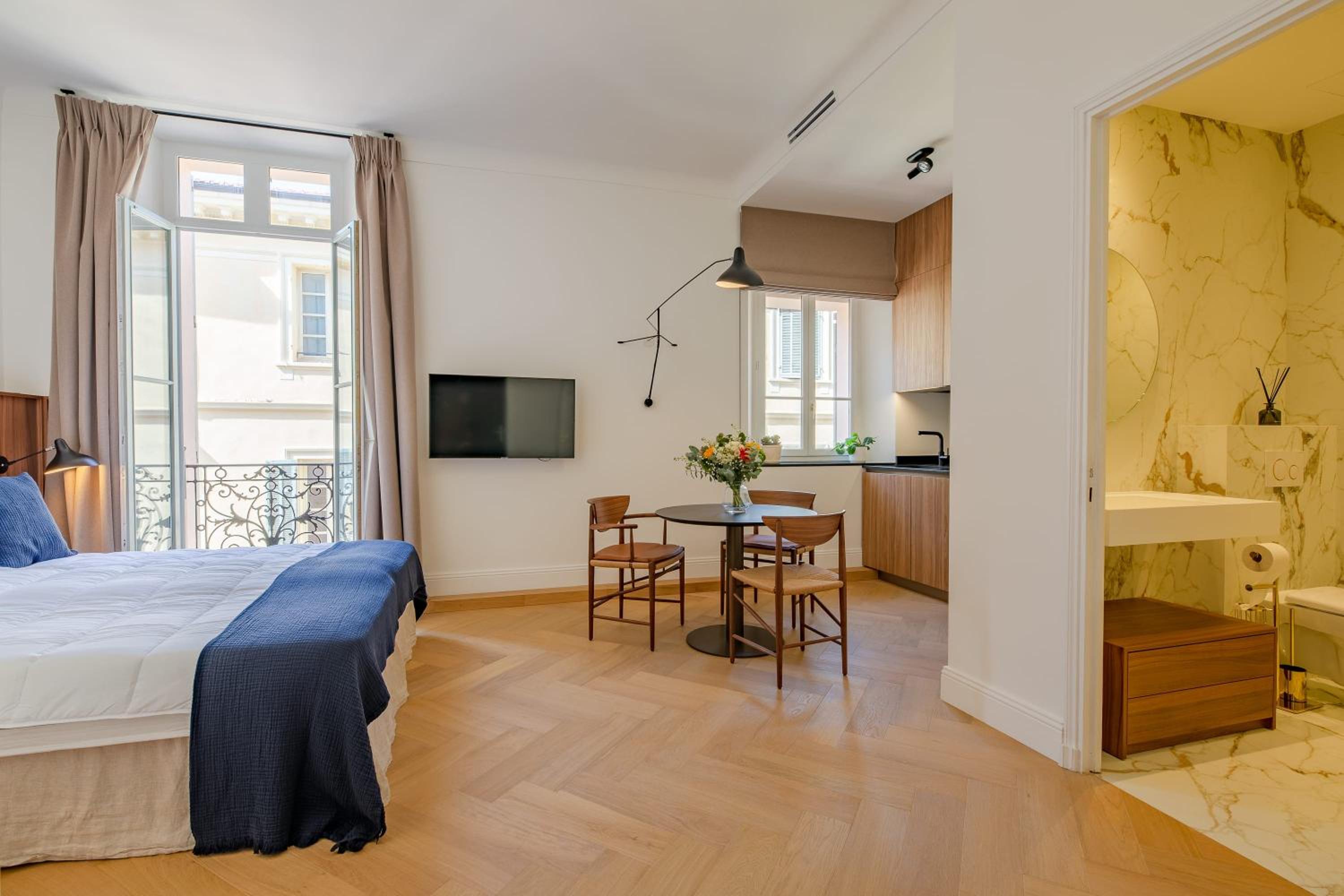 La Guitare 24 - Nice studio in center of Cannes, just behind Grand Hotel view 3
