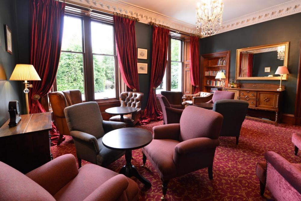 Wellwood Manor
