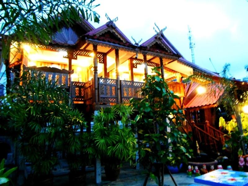 restaurant