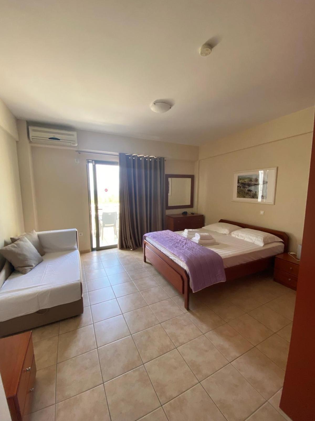 Nefeli Apartments