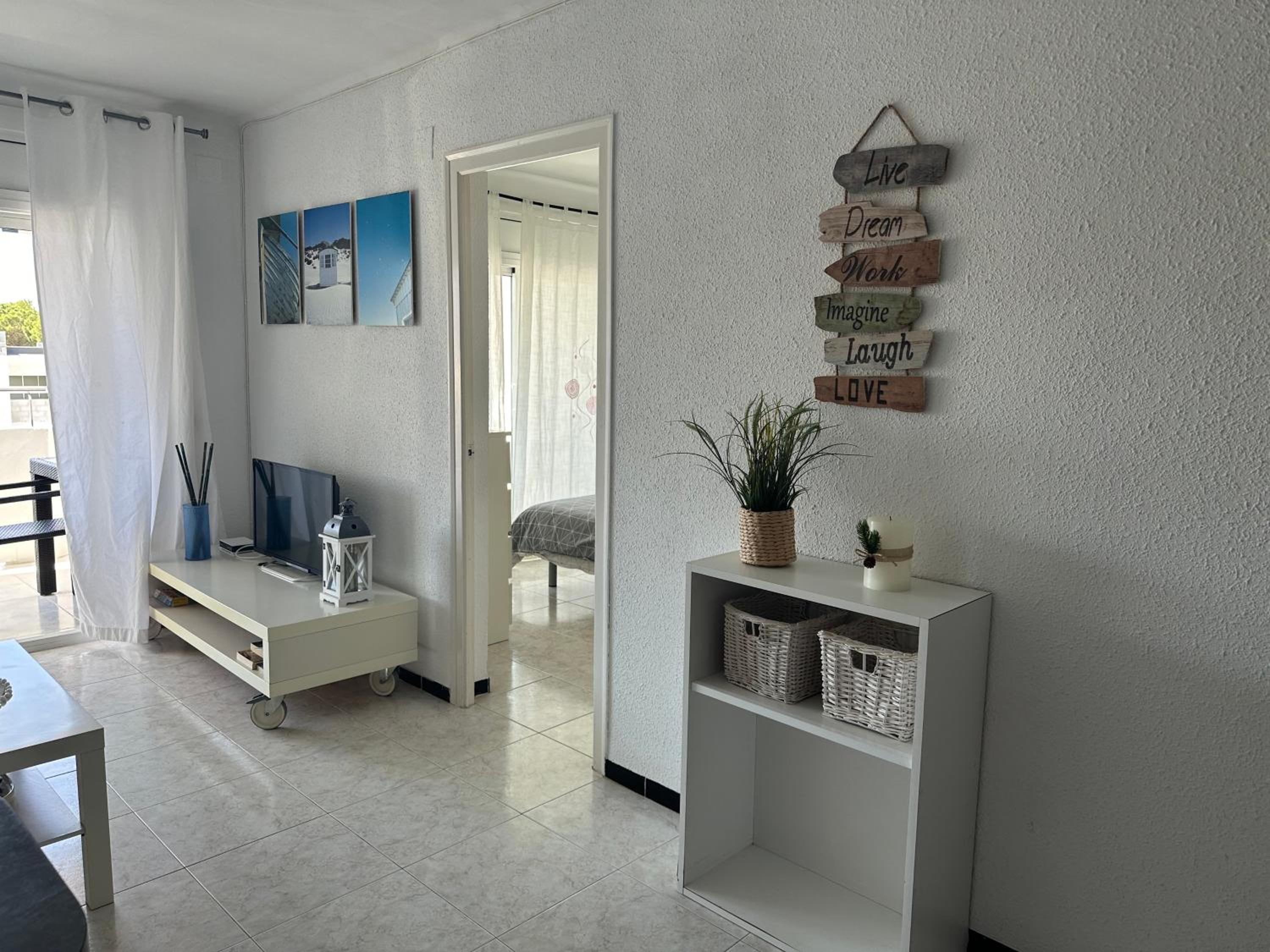 bonito apartamento en roses zona familiar photo 3