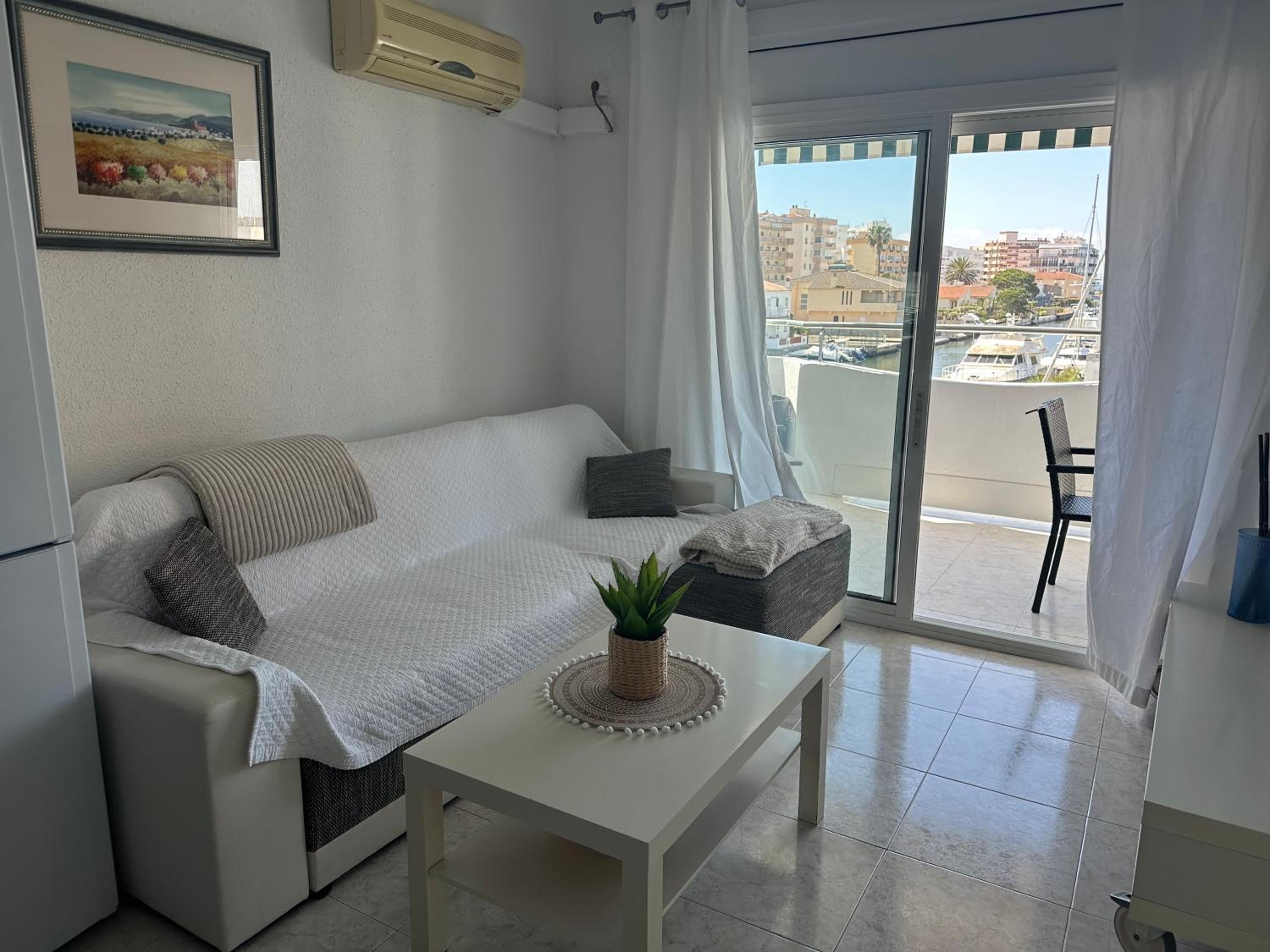 bonito apartamento en roses zona familiar photo 4