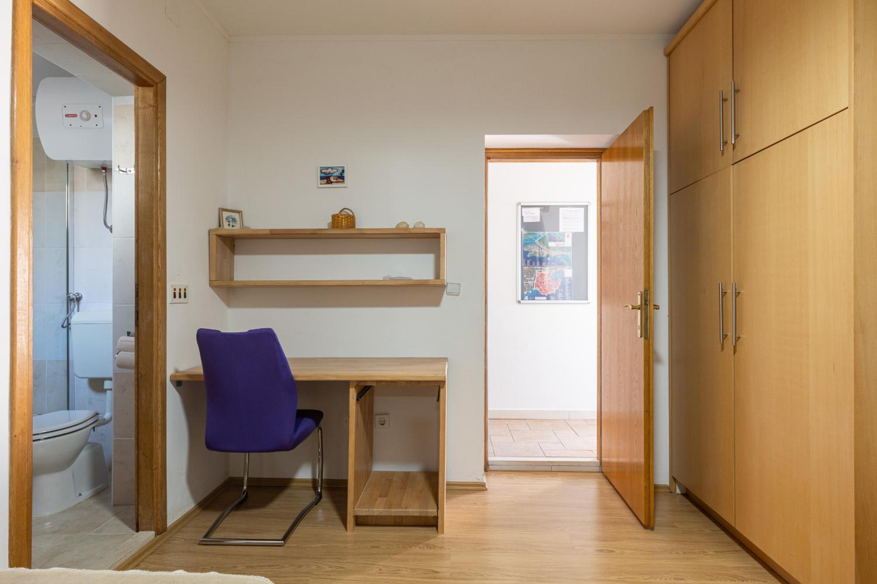 Spacious 80m2 place, great views:-) 2 bedrooms !