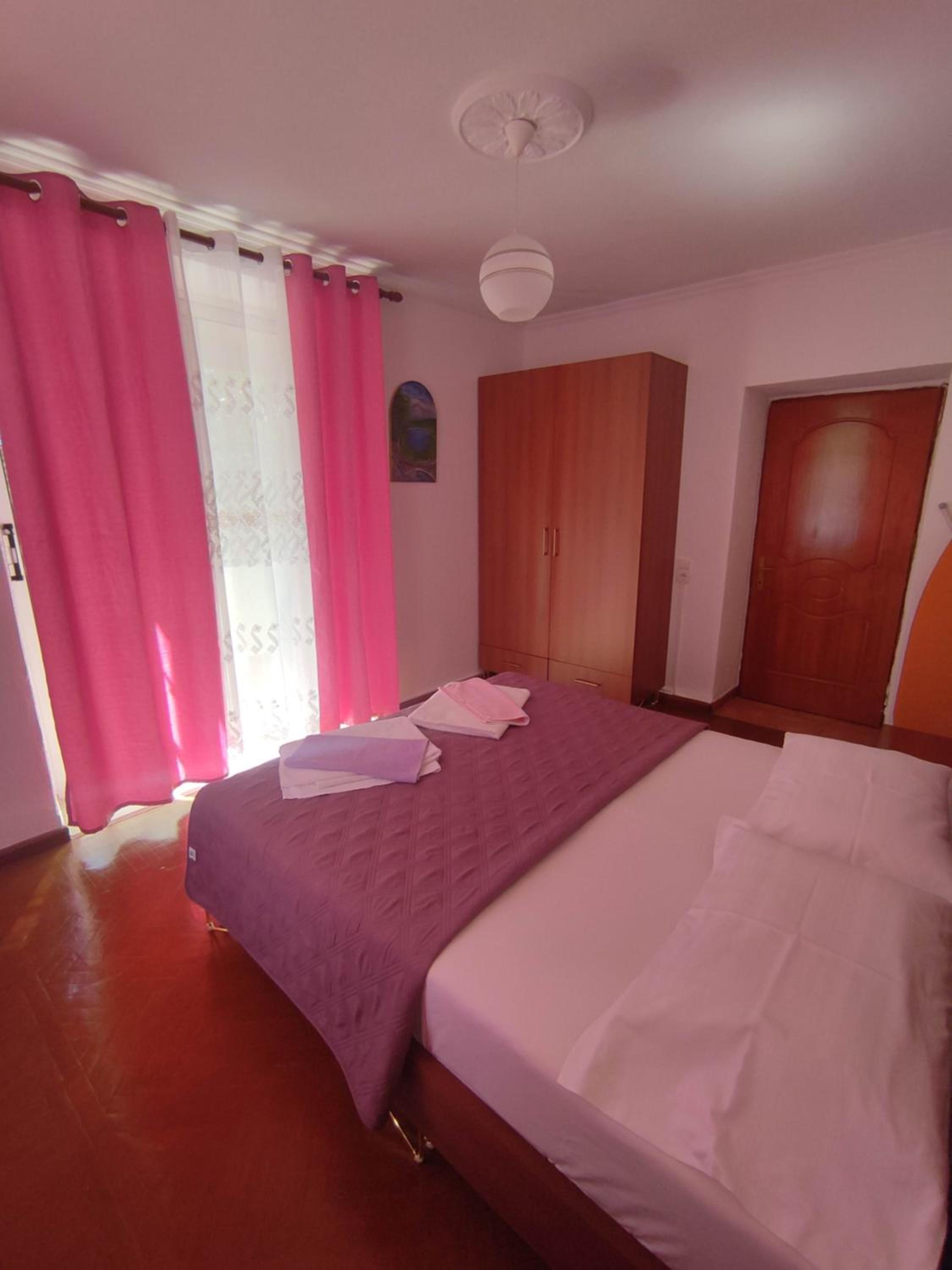 Rias Apartment Sarande