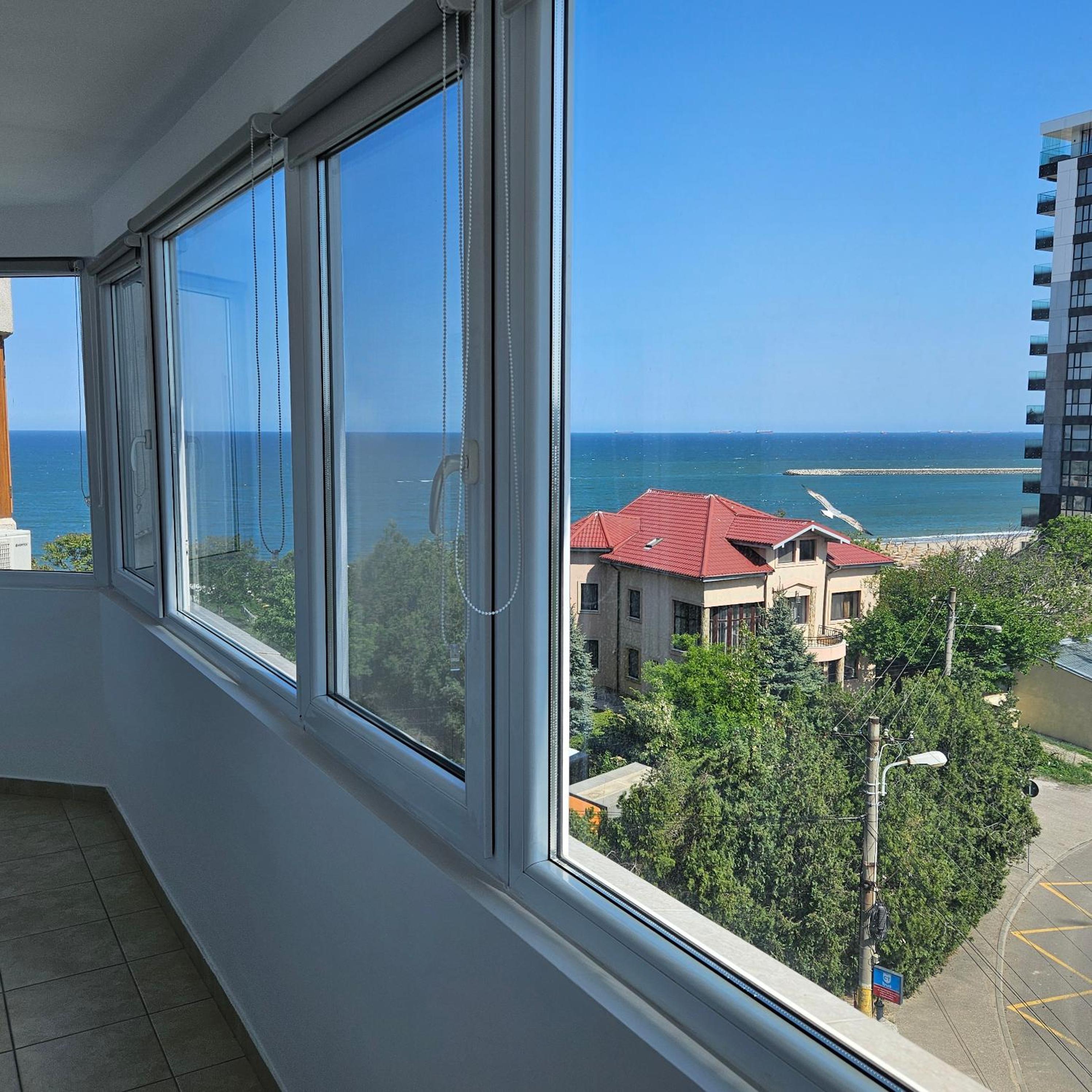 Cliff Sunrise Apartment view 2