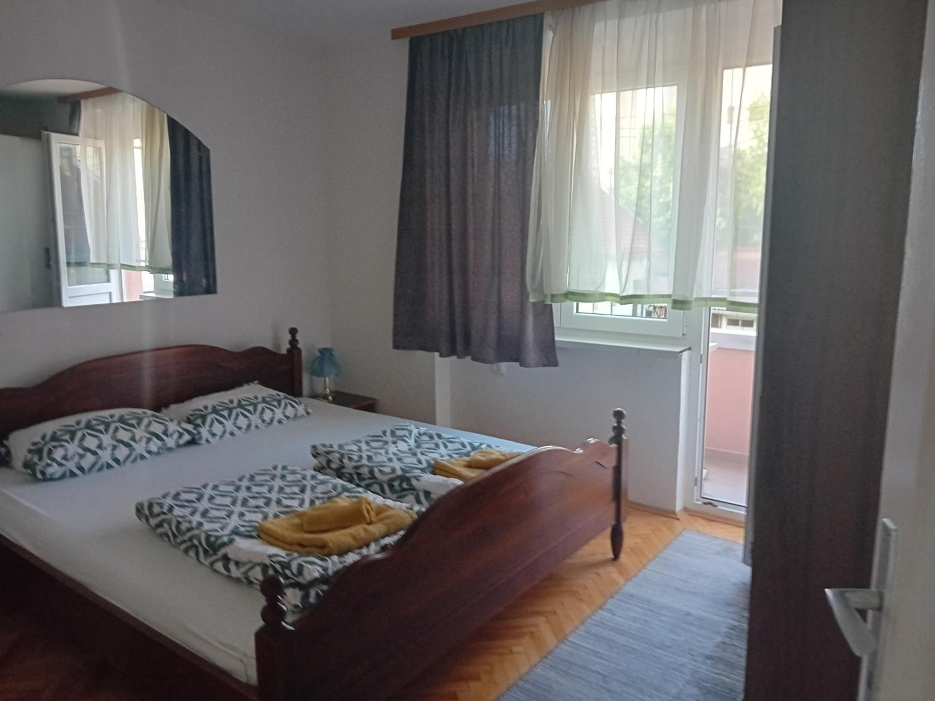 Apartment Bedem Center view 3