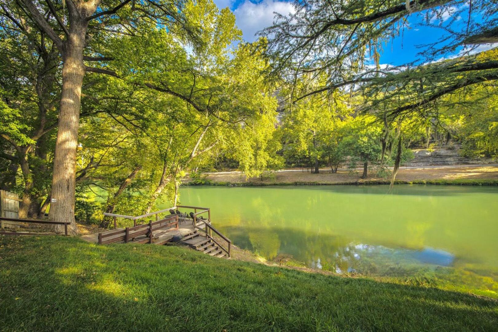 Ponderosa Paradise- Waterfront Home on the Guadalupe River!