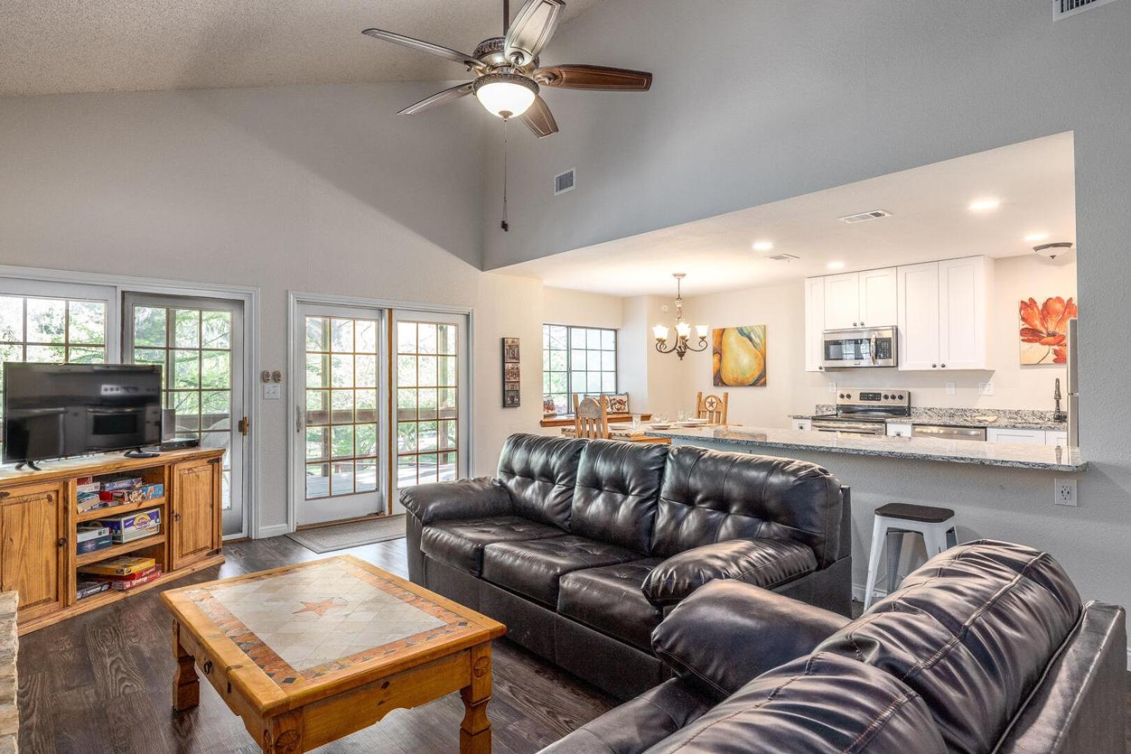 Ponderosa Paradise- Waterfront Home on the Guadalupe River!