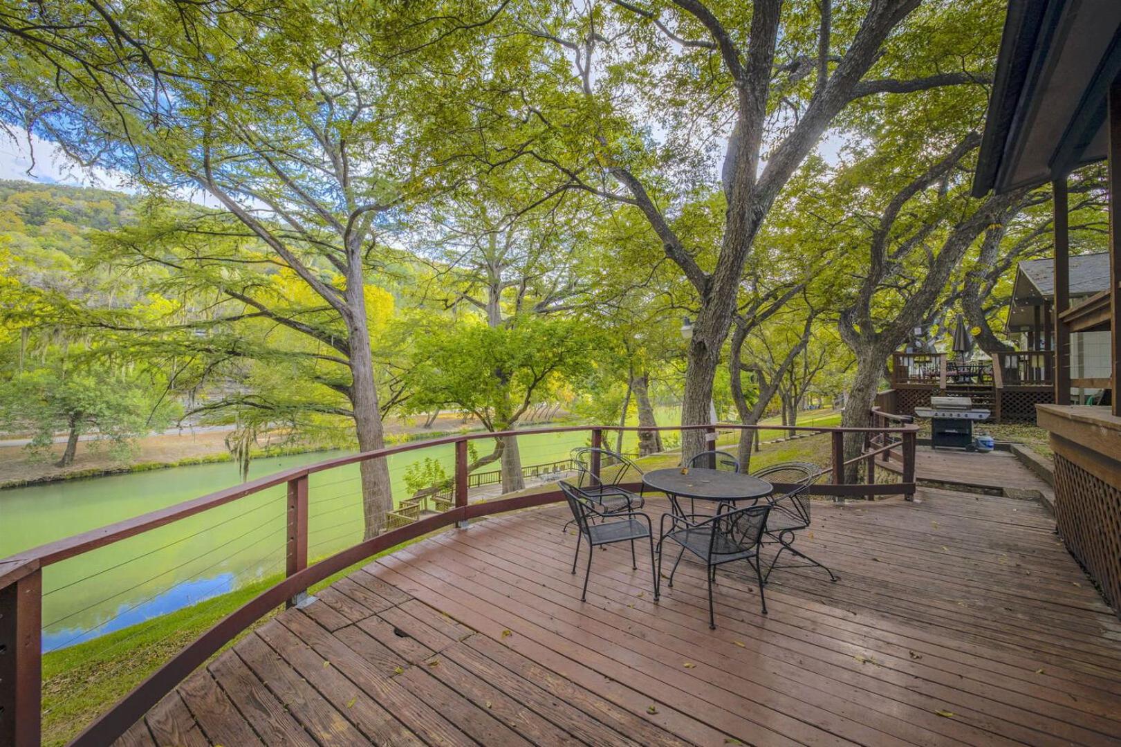 Ponderosa Paradise- Waterfront Home on the Guadalupe River!