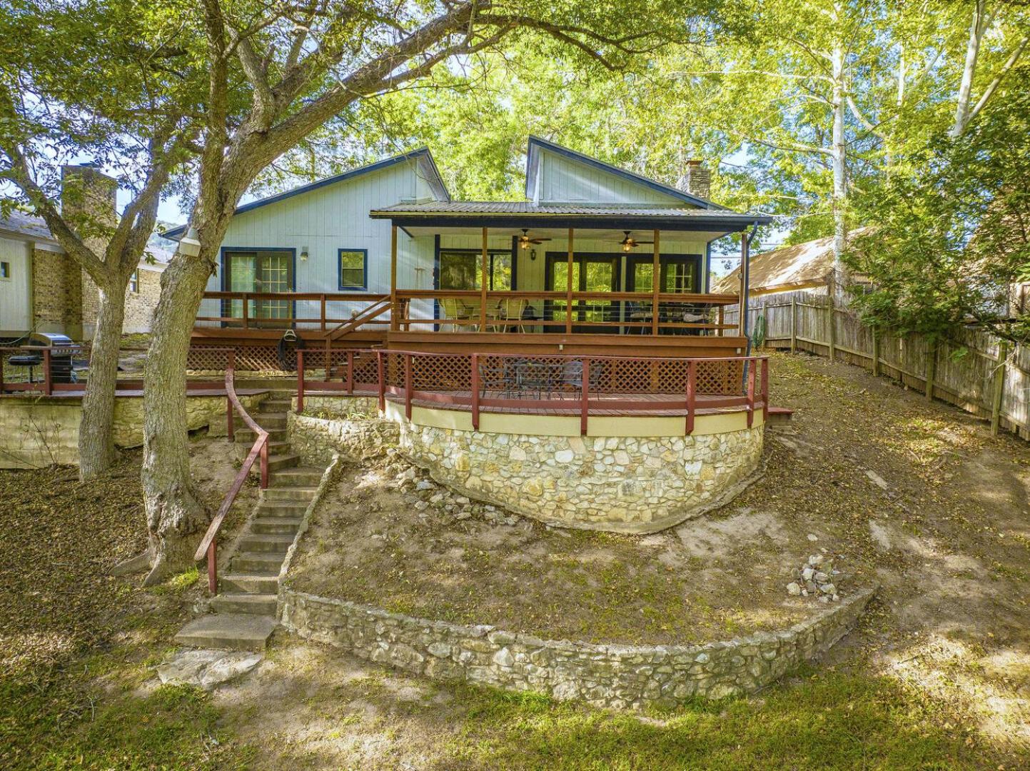 Ponderosa Paradise- Waterfront Home on the Guadalupe River!