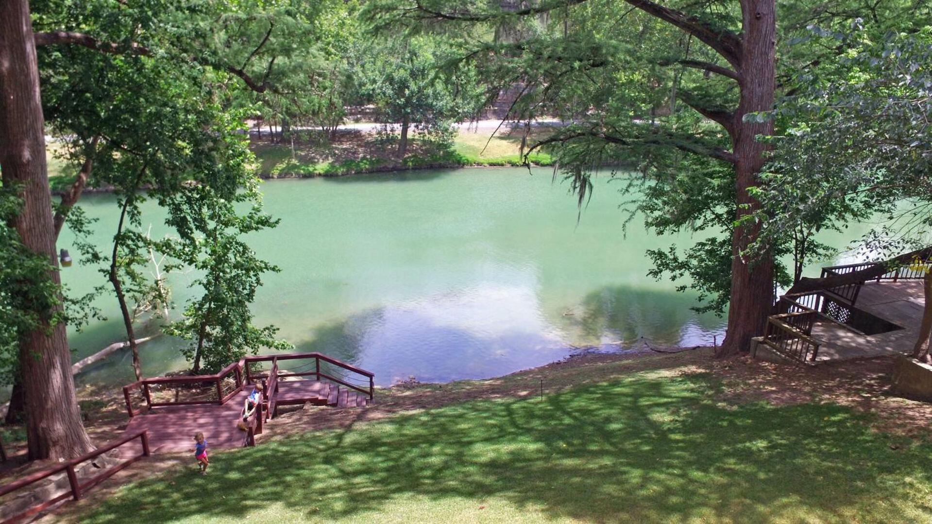 Ponderosa Paradise- Waterfront Home on the Guadalupe River!