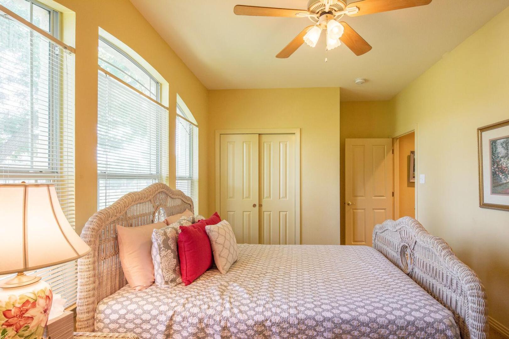 Pecan Shores Retreat- Waterfront Home Only 6 Miles from Schlitterbahn!