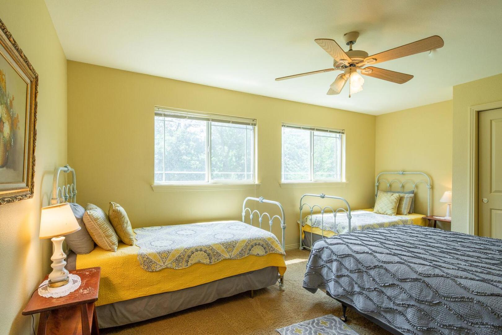 Pecan Shores Retreat- Waterfront Home Only 6 Miles from Schlitterbahn!