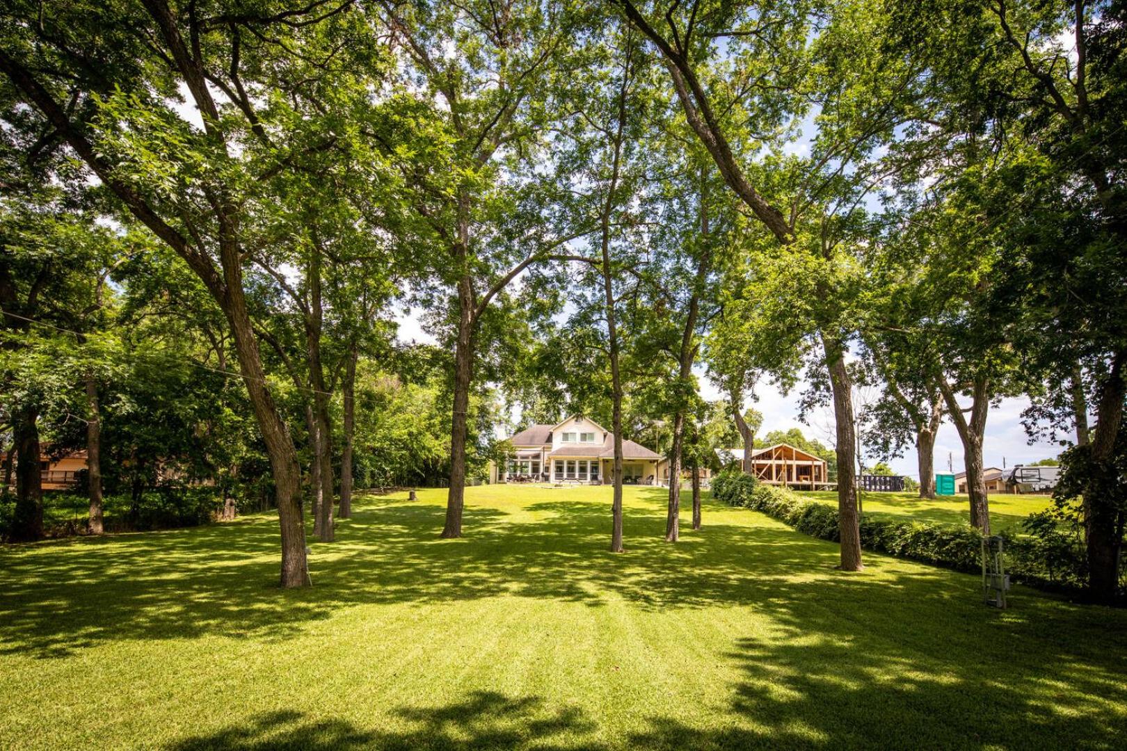 Pecan Shores Retreat- Waterfront Home Only 6 Miles from Schlitterbahn!