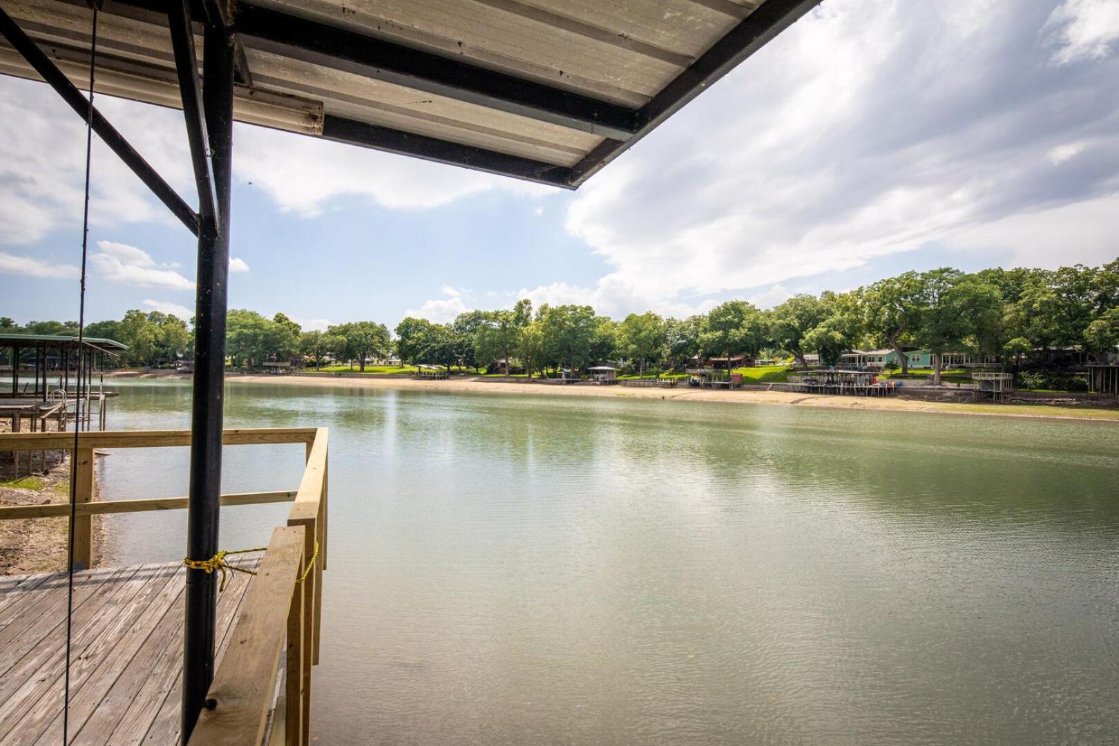 Pecan Shores Retreat- Waterfront Home Only 6 Miles from Schlitterbahn!
