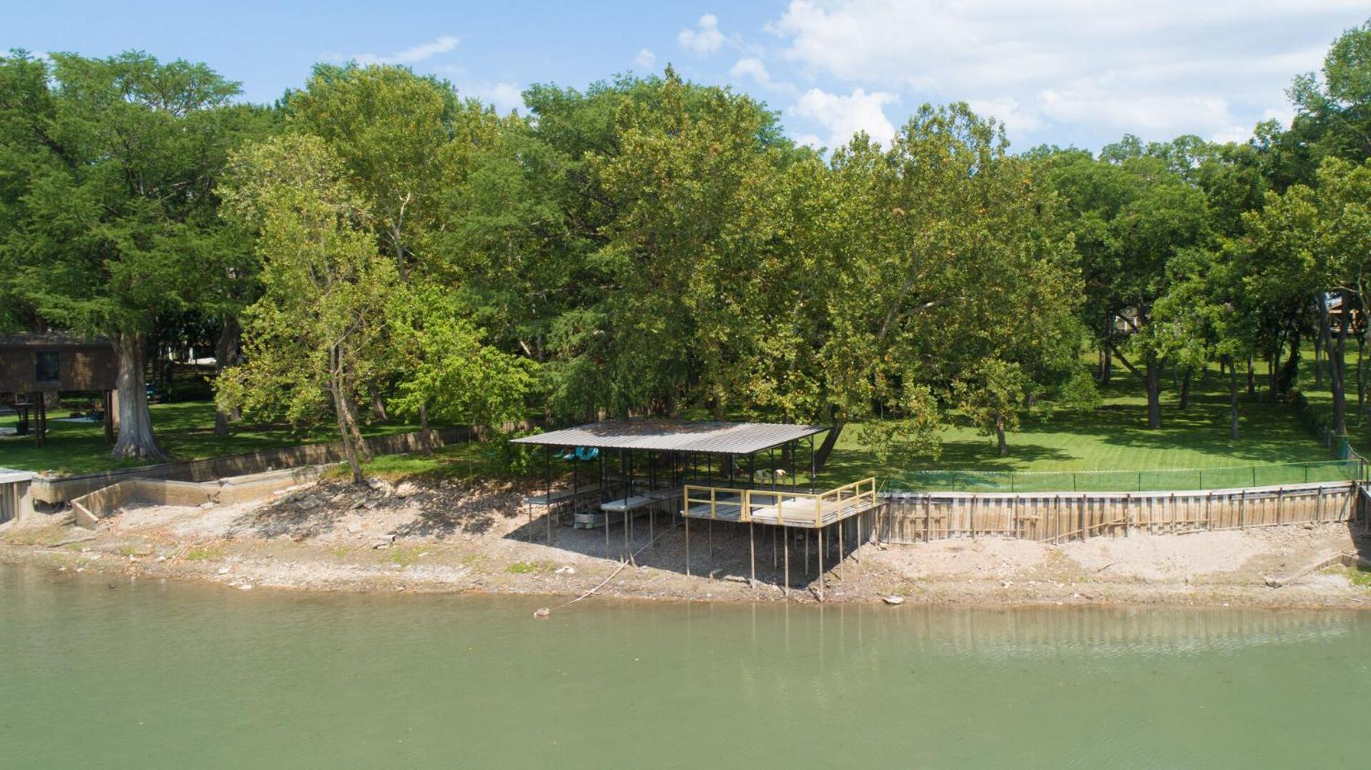 Pecan Shores Retreat- Waterfront Home Only 6 Miles from Schlitterbahn!