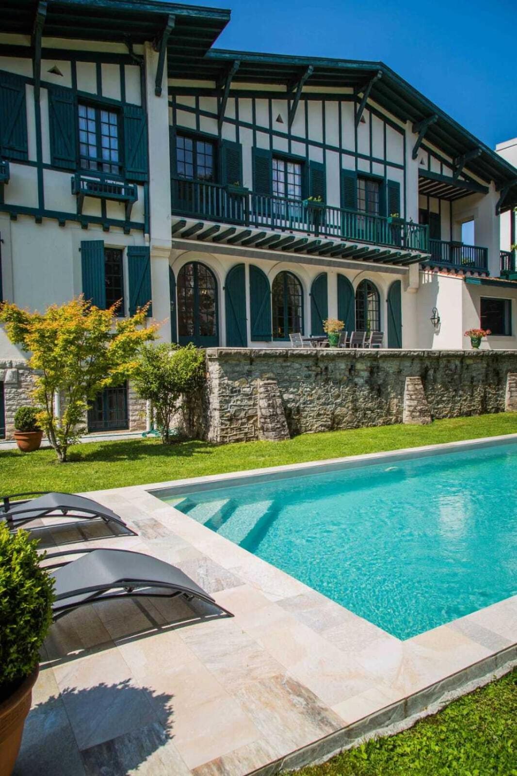 Maison Cuevas view 2