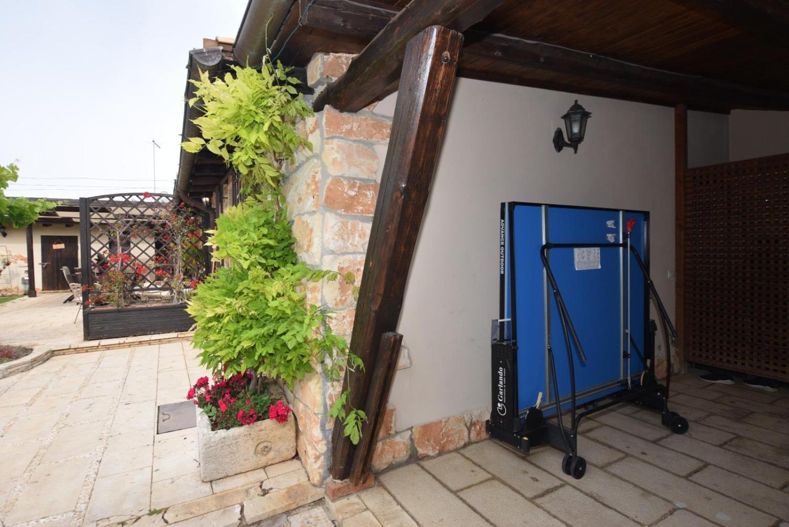 Photo 73