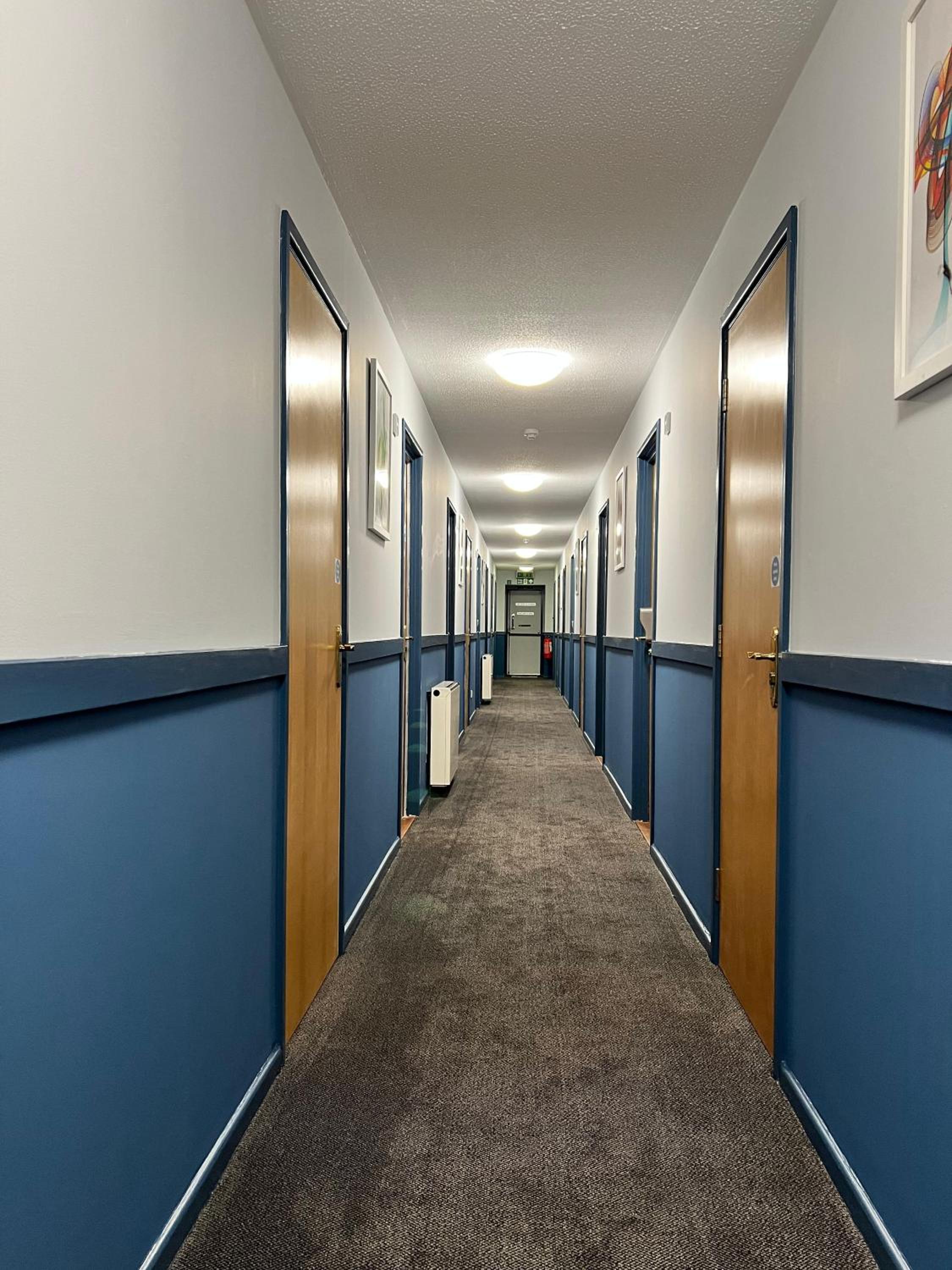 Milton Keynes Vacations - MK Hotel - Property Image 2