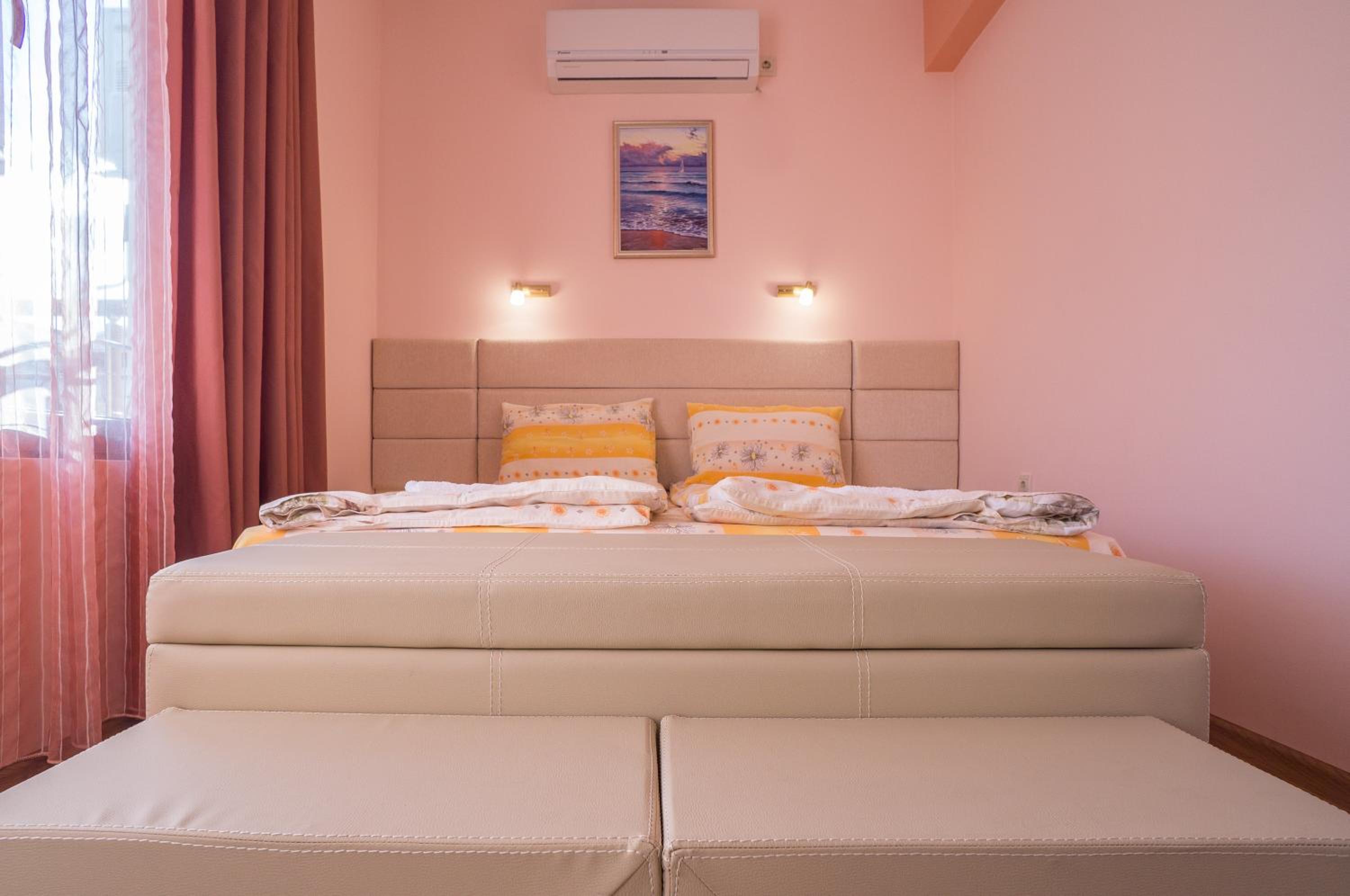 Guest House Karamihalevi