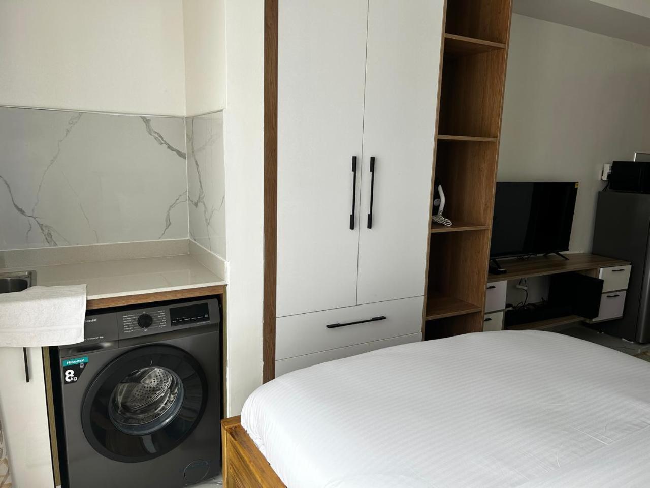 Serviced Apartment, Smart Homes Wood Avenue, Kilimani
