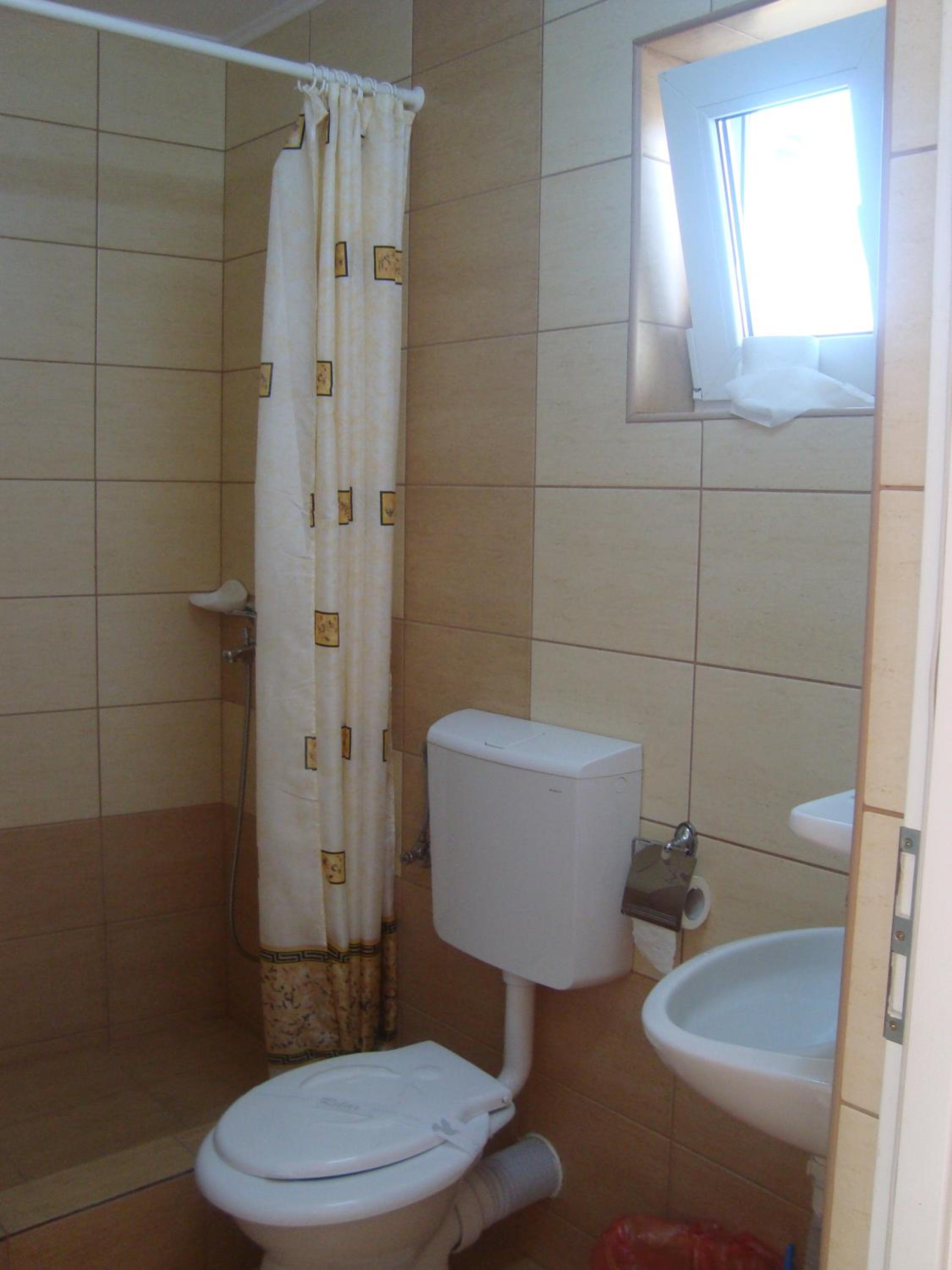 Photo 51