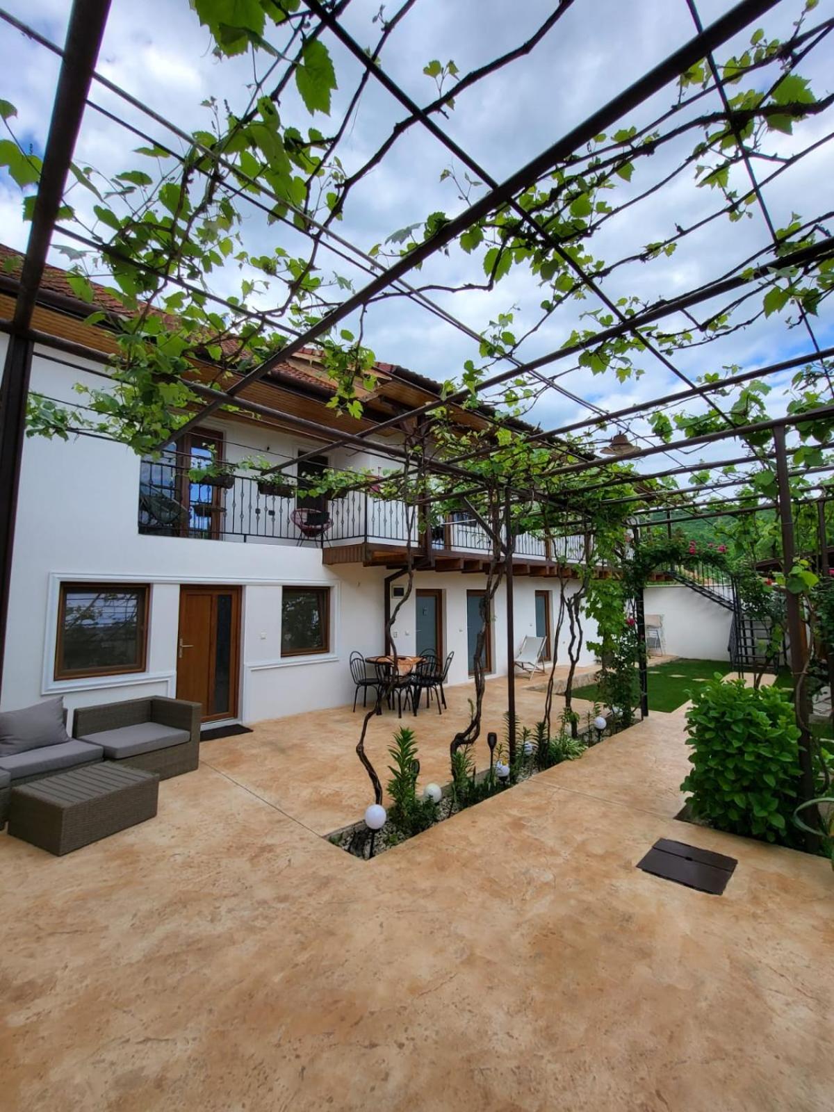 Hotel CASA DIN SAT - Image 1