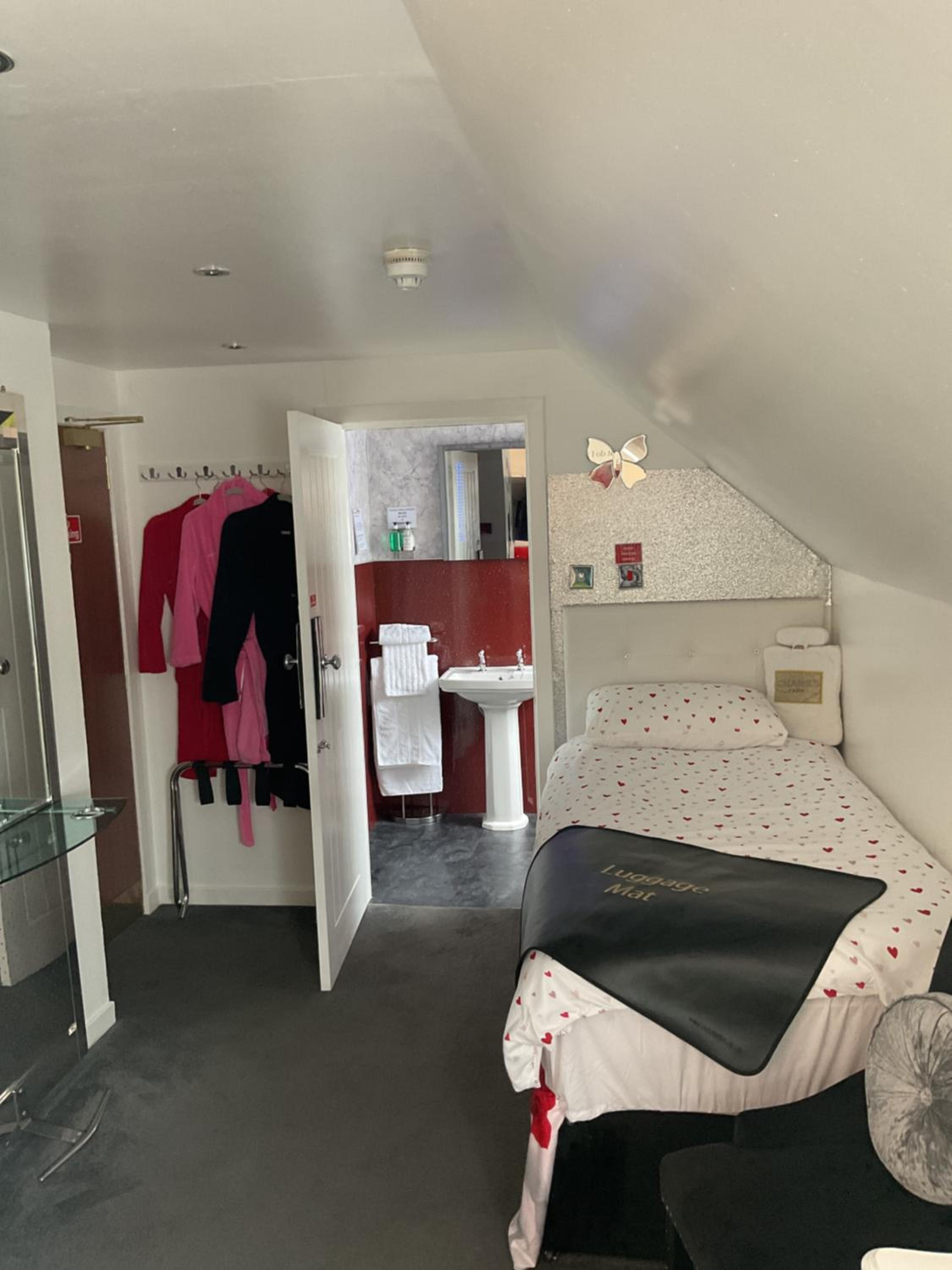 Inverness Vacations - Gleninver Guest House - Property Image 57