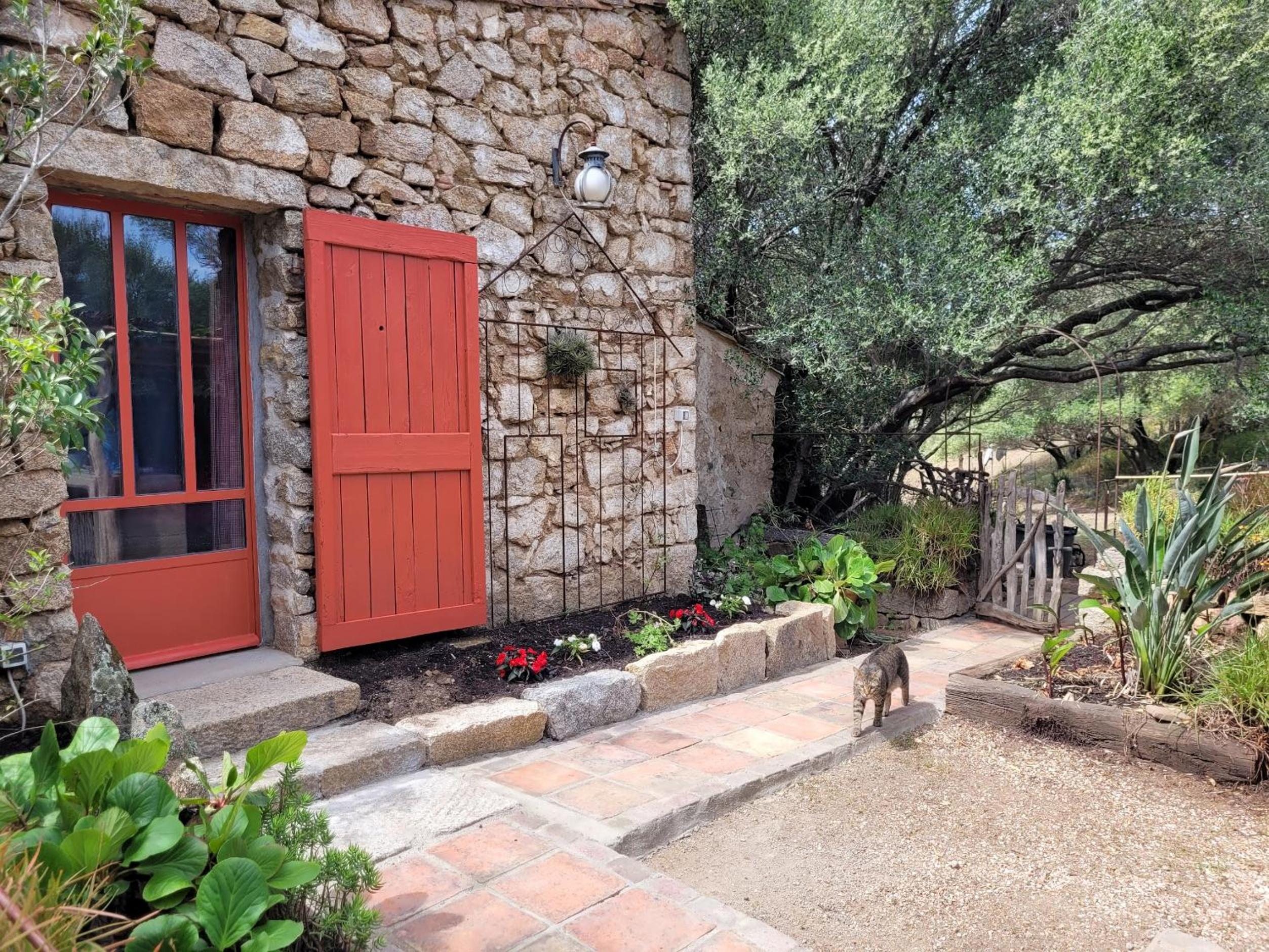 Stazzu la Capretta Farm Camping & Guest Rooms view 3