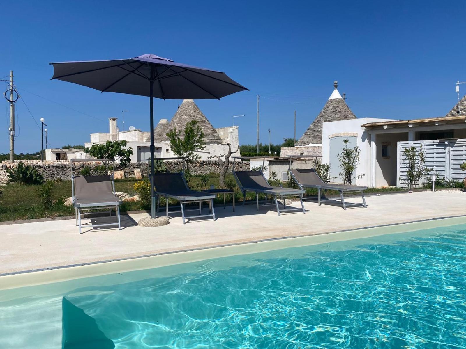 Trullo Masso Antico view 4