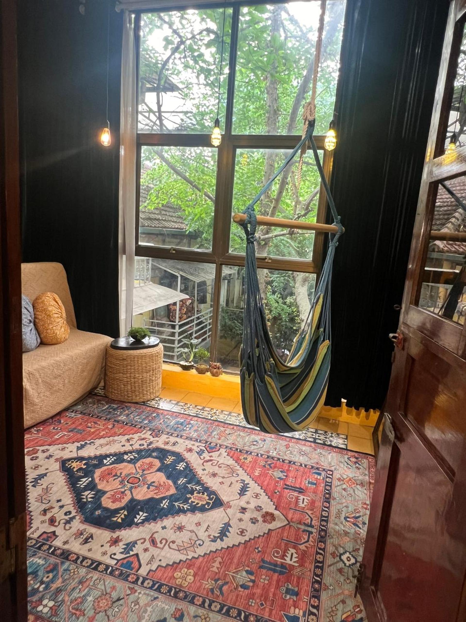 Millan Home - Near Central and Railway Station