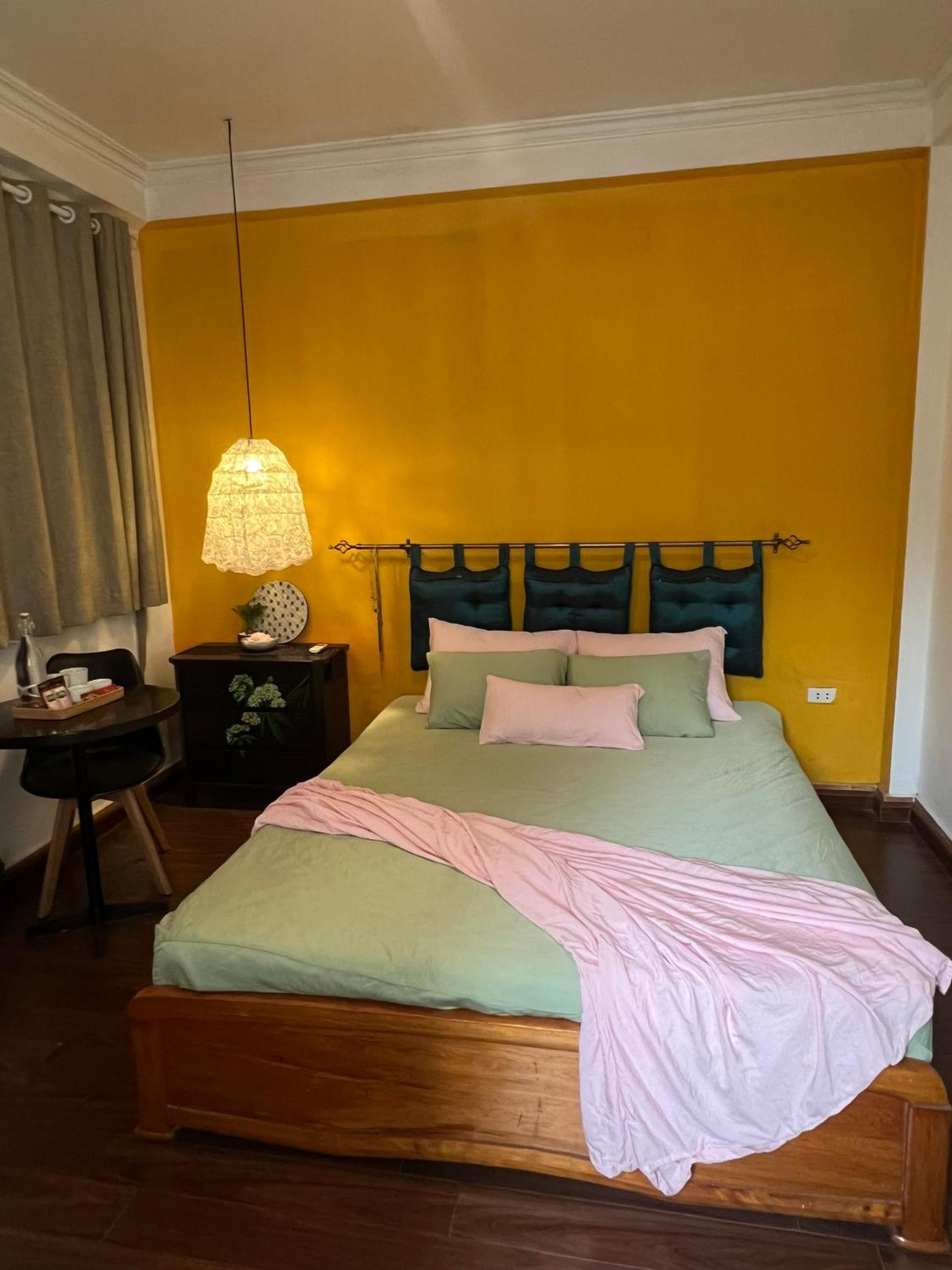 Millan Home - Near Central and Railway Station