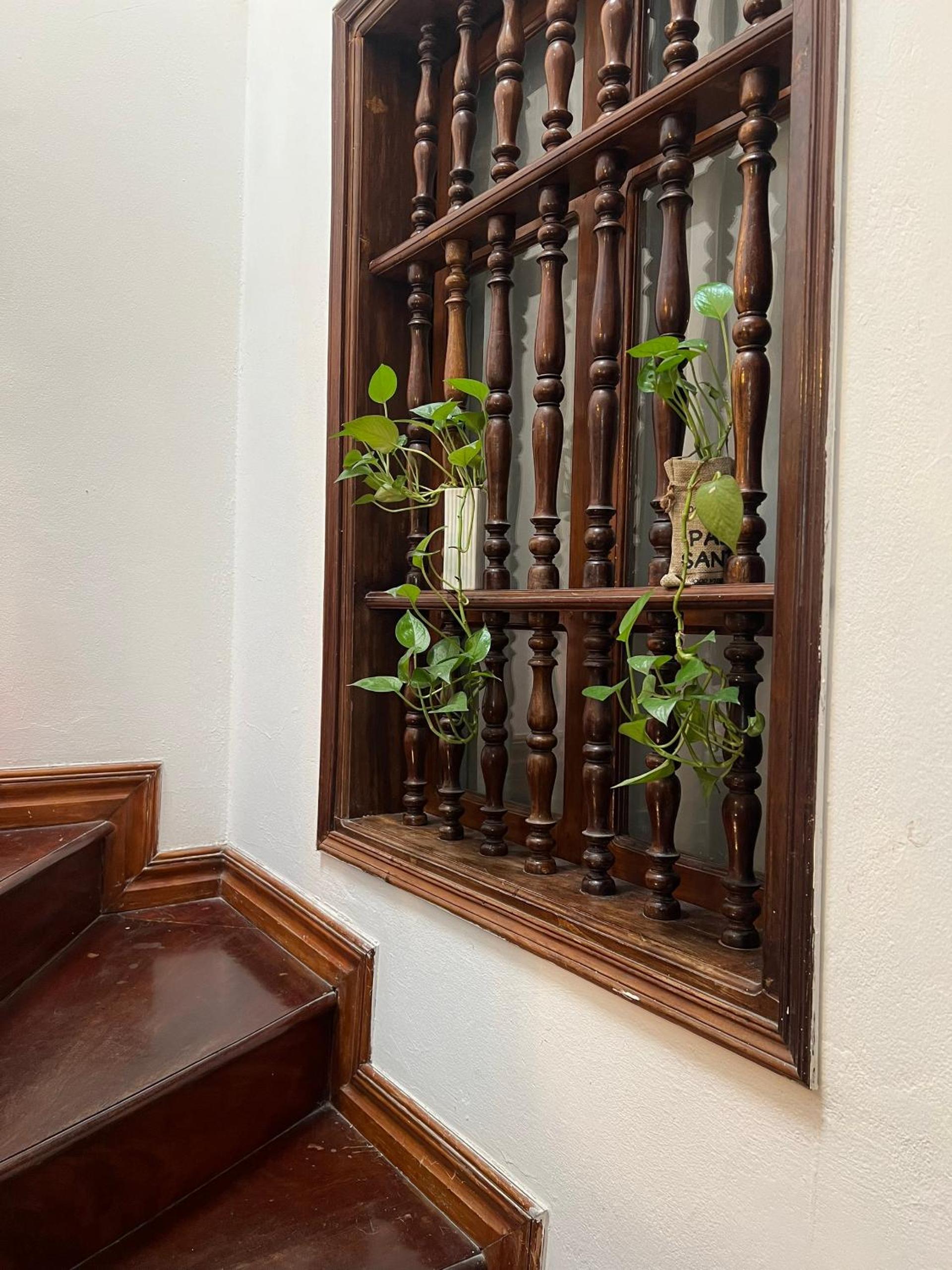 Millan Home - Near Central and Railway Station
