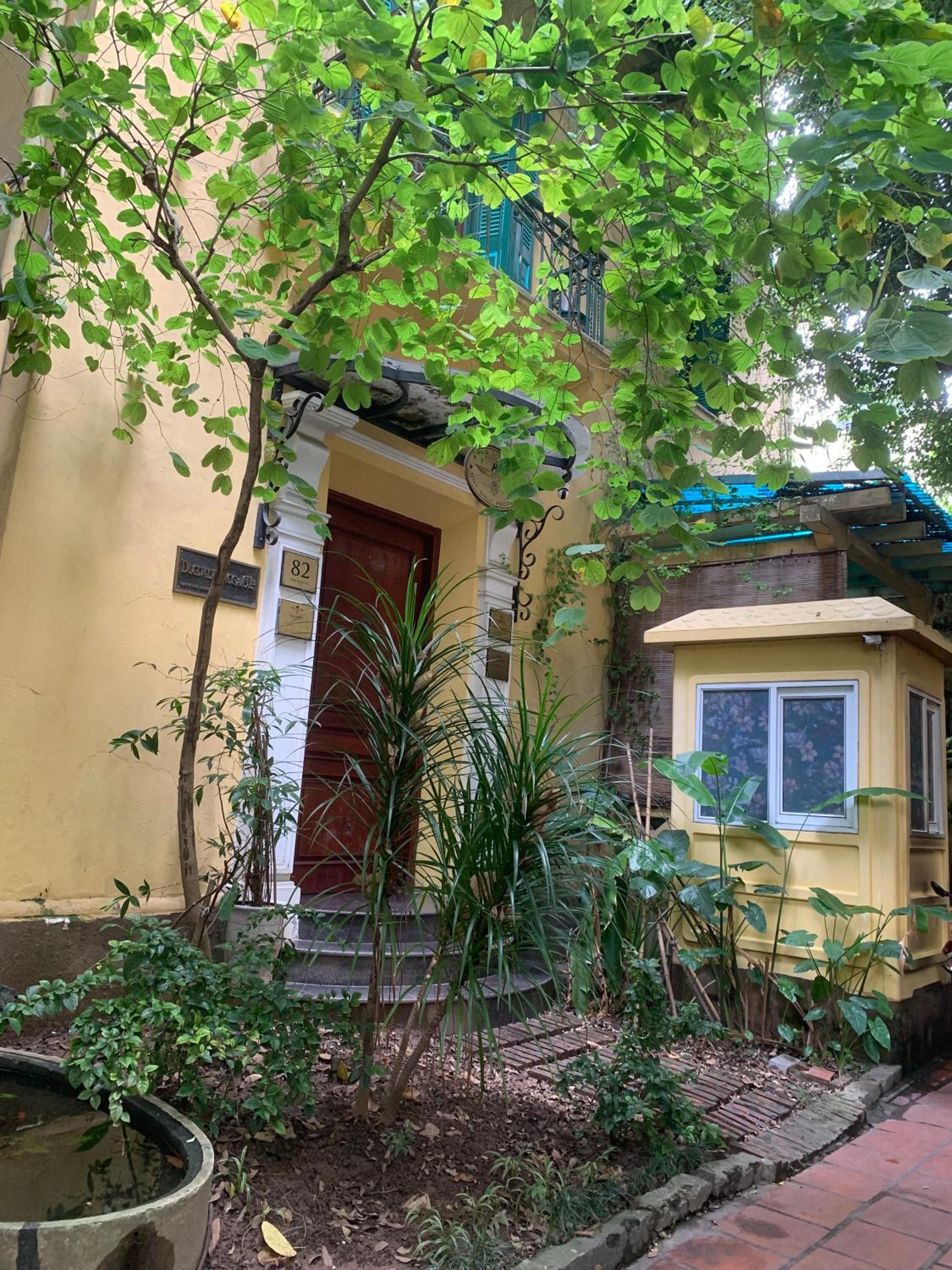 Millan Home - Near Central and Railway Station
