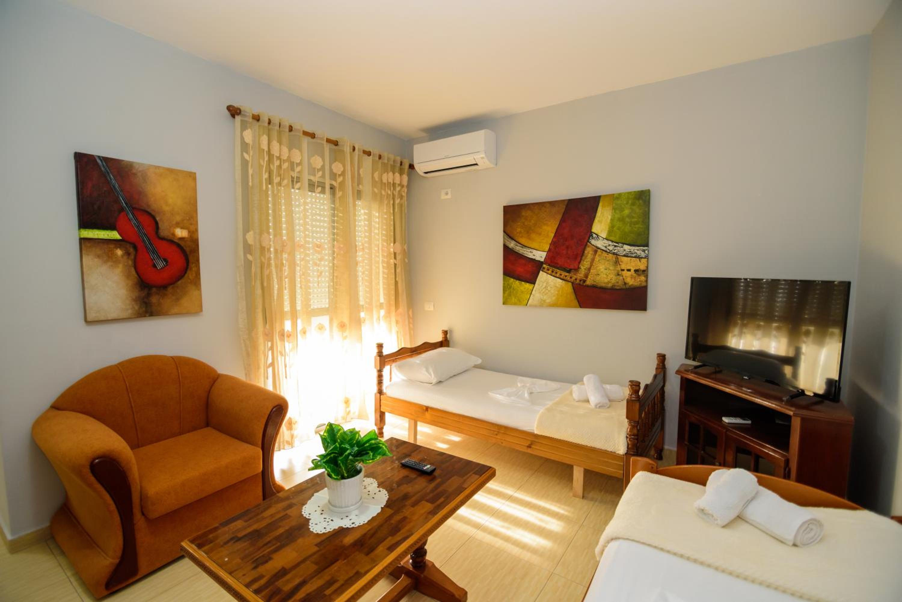 Harris&Arvien Apartment's