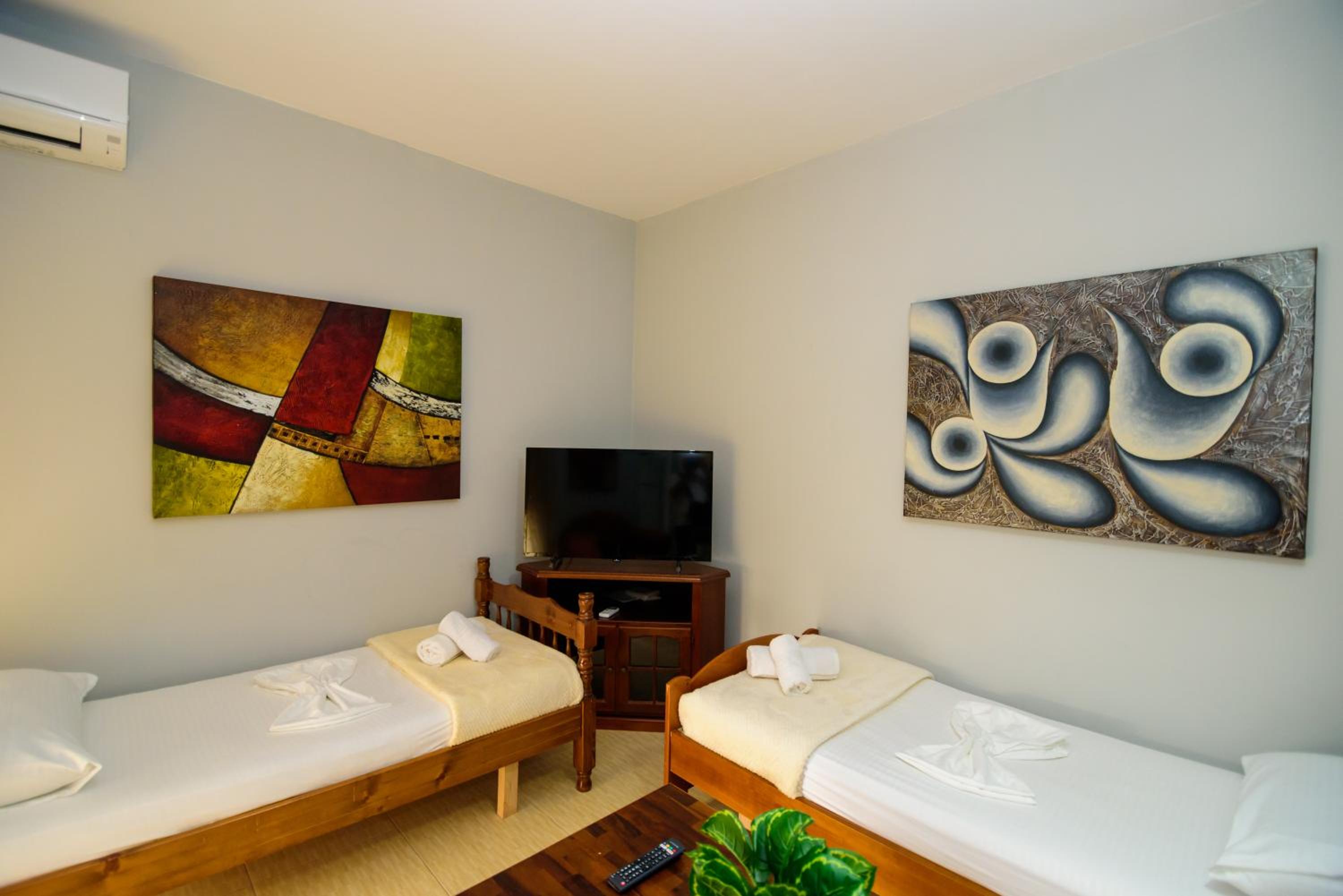 Harris&Arvien Apartment's