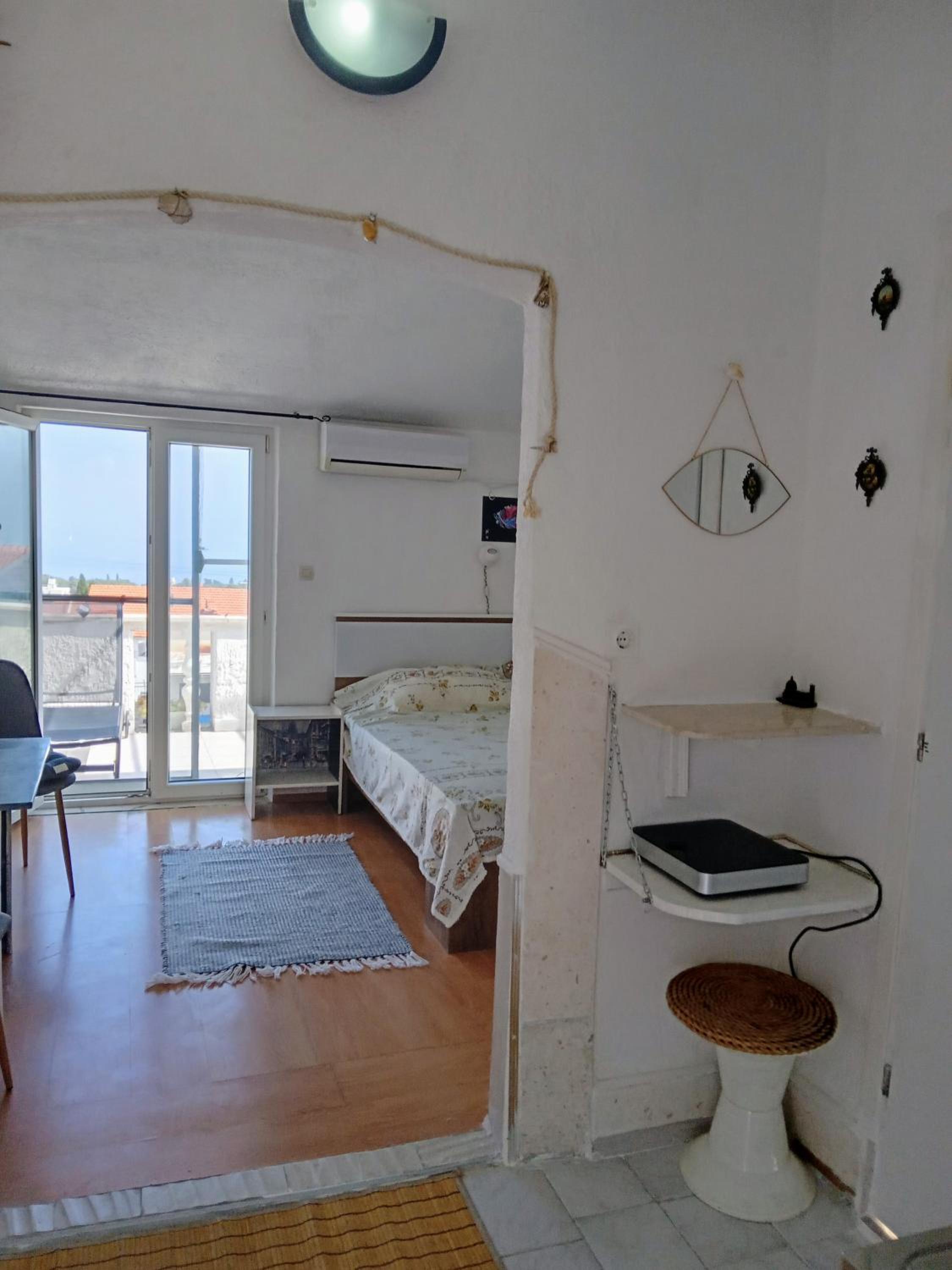 Apartment Ma're view 2
