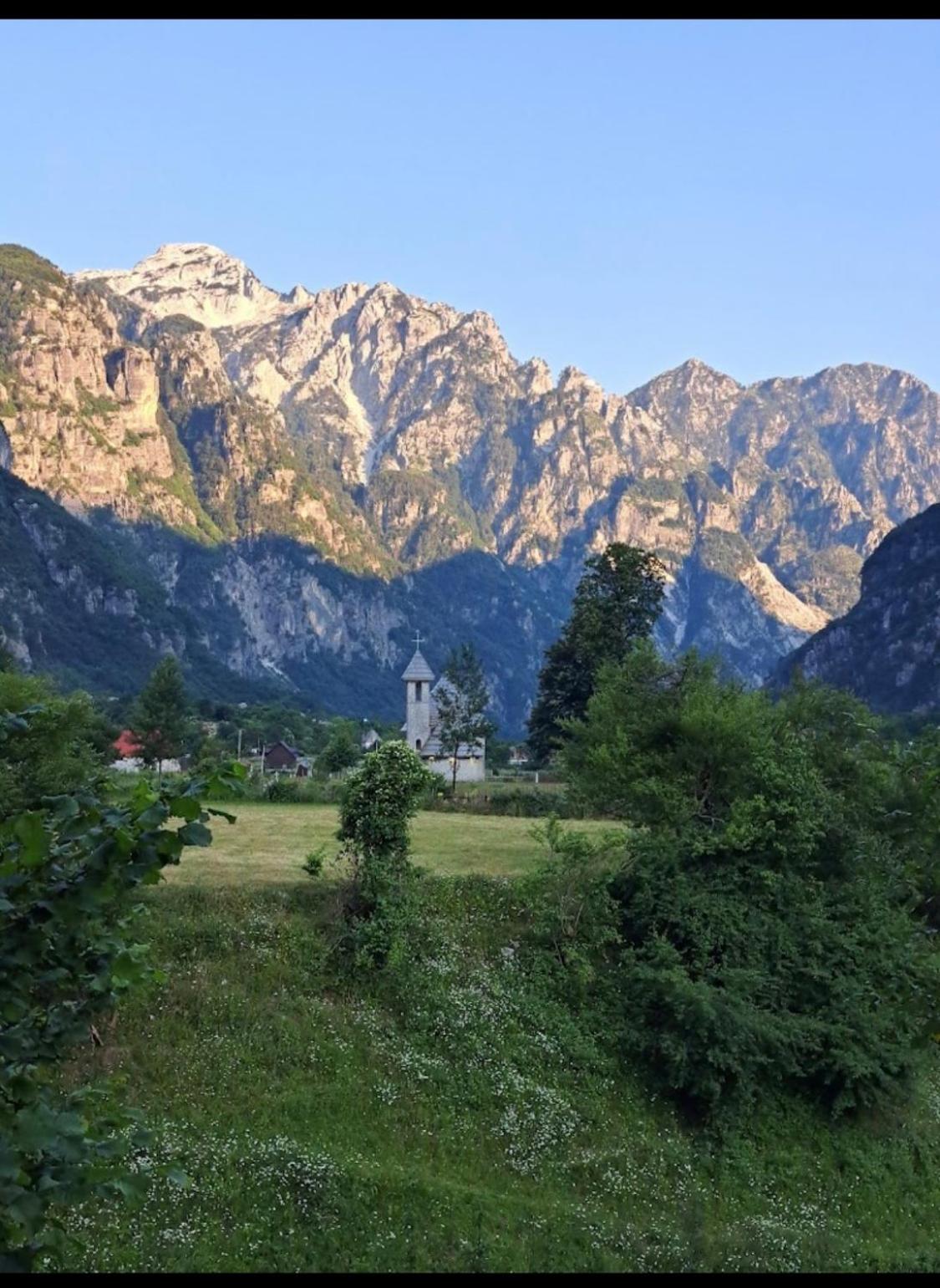 Bujtina Pllumi Theth