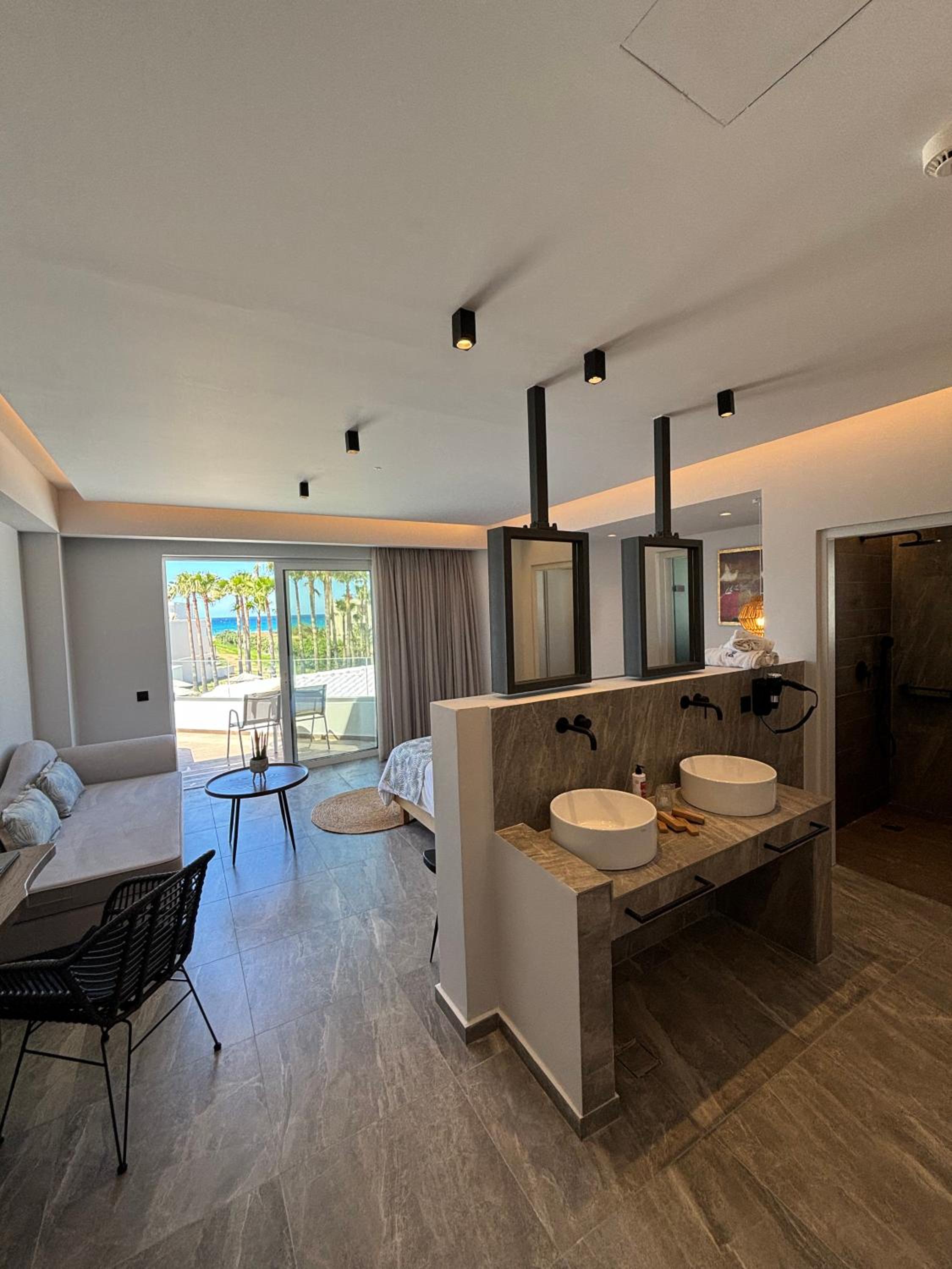 Delfina Tropic Beach