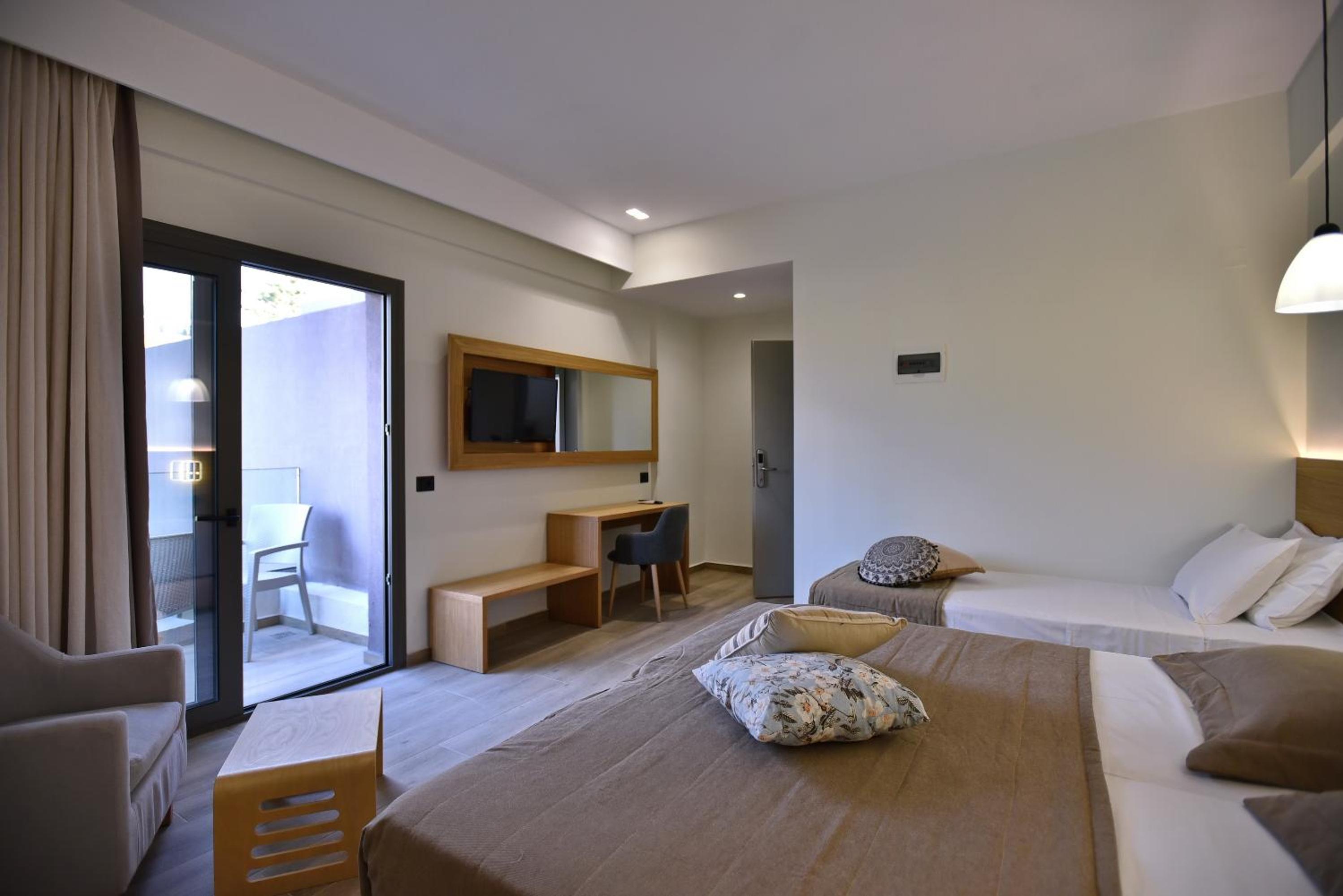 Dionisos Hotel