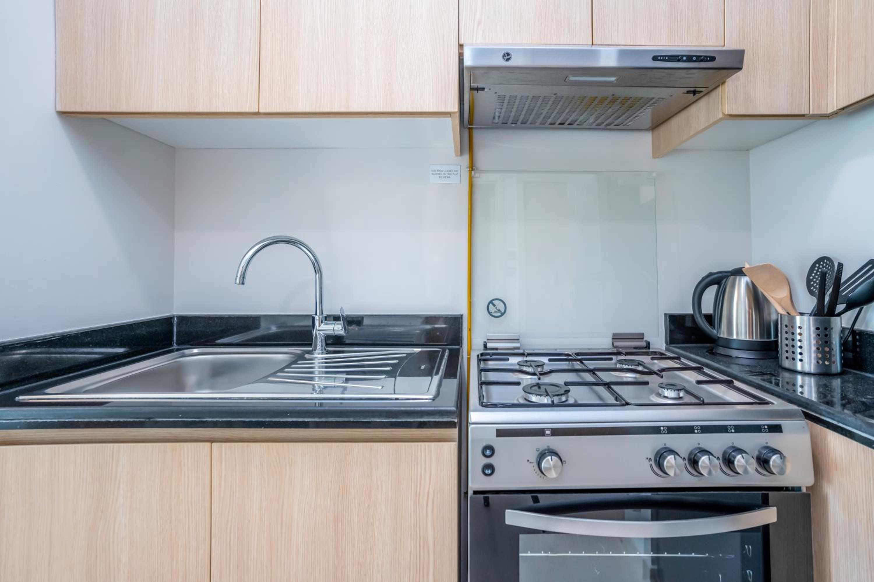 Homesgetaway - Elegant 2BRApt In Navitas A Damac Hills 2