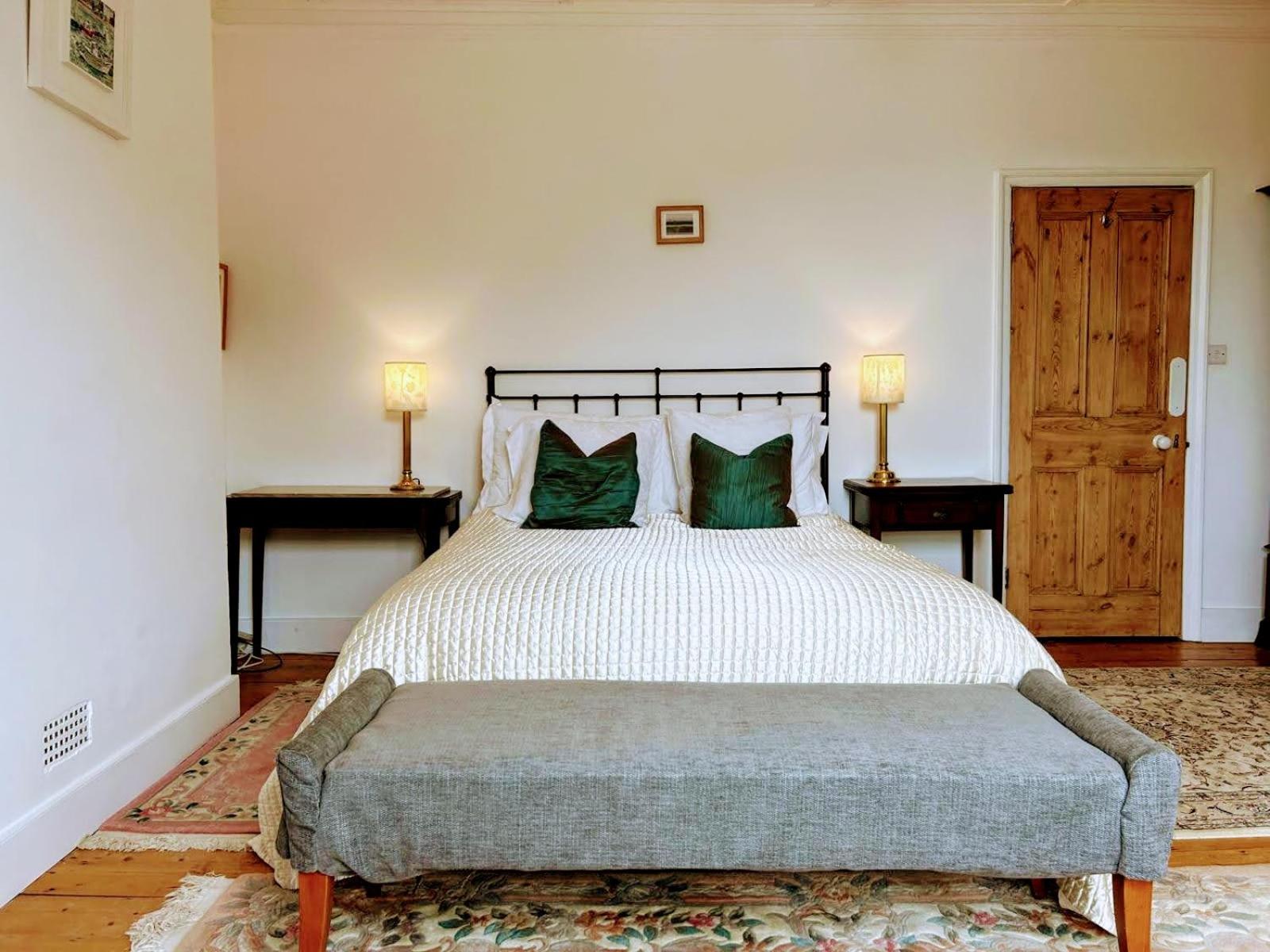 Large Sunny King-Size En-Suite view 2