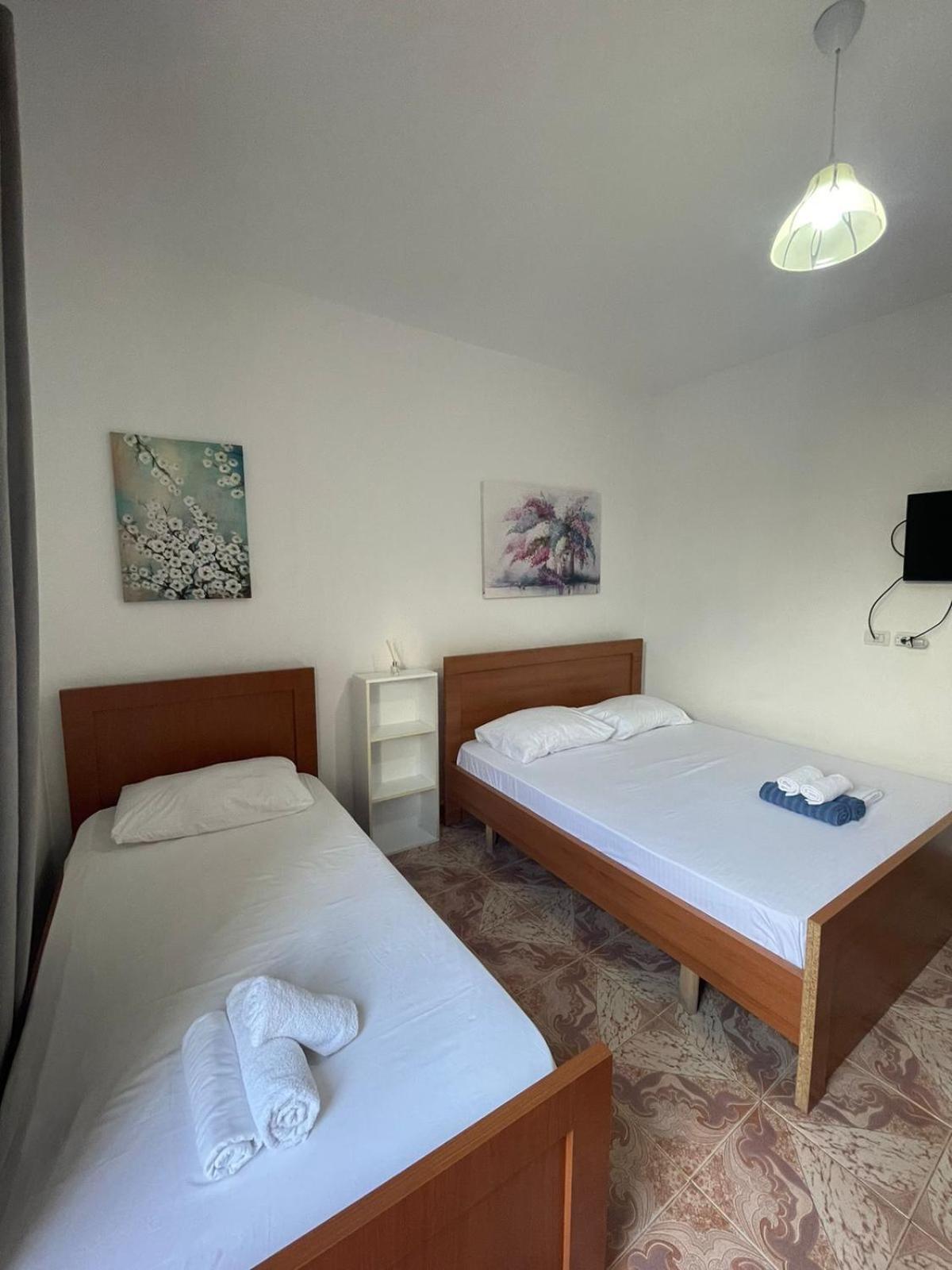 Rent rooms Loren